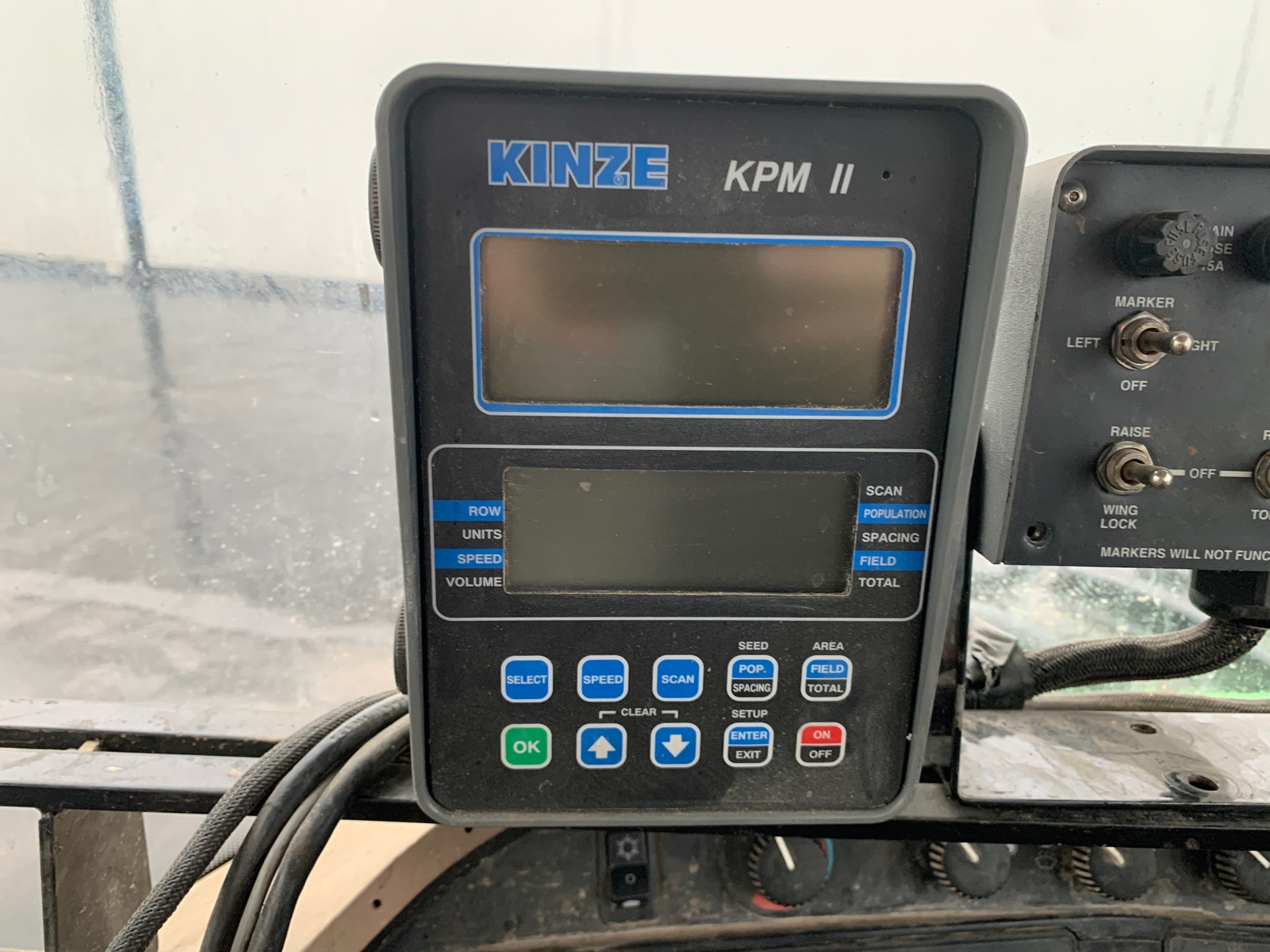  2005 Kinze 3650 at Heritage Tractor in Lamar, MO