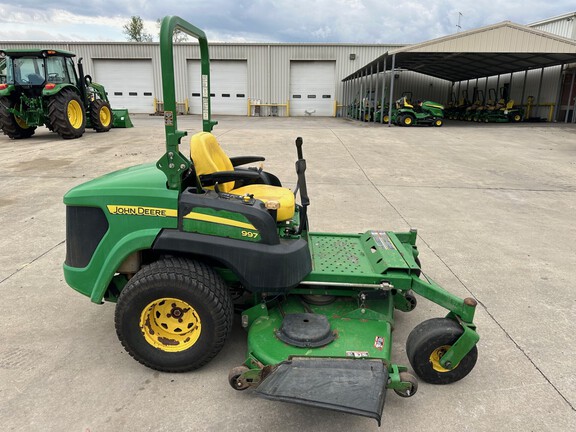 2013 John Deere 997 | TriGreen Equipment