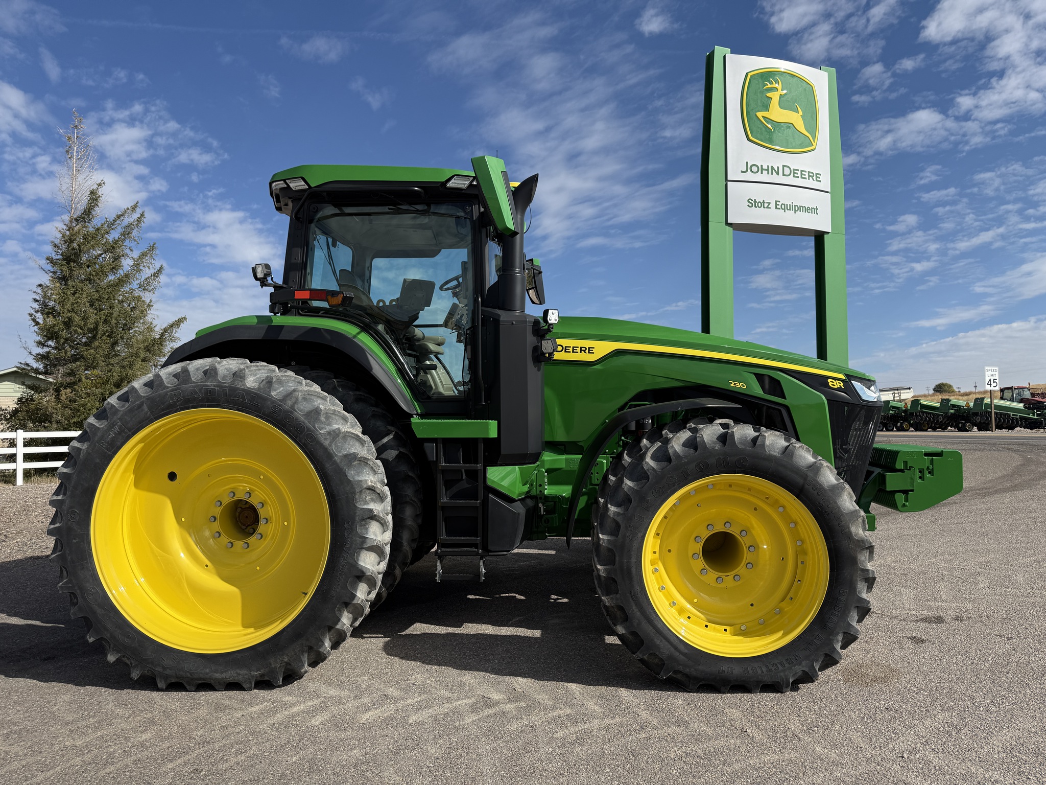 2023 John Deere 8R 230 Image 6