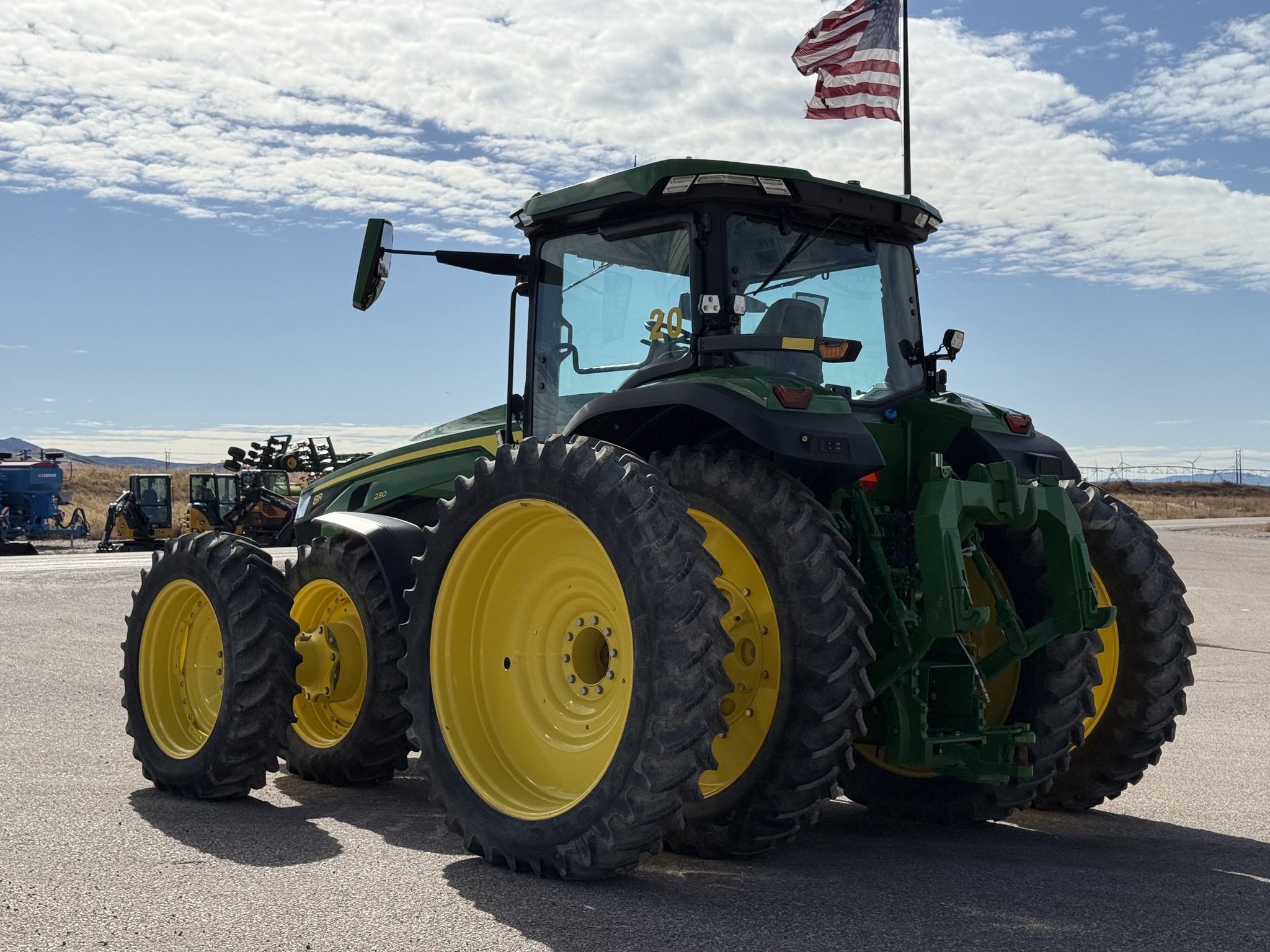 2023 John Deere 8R 230 Image 3