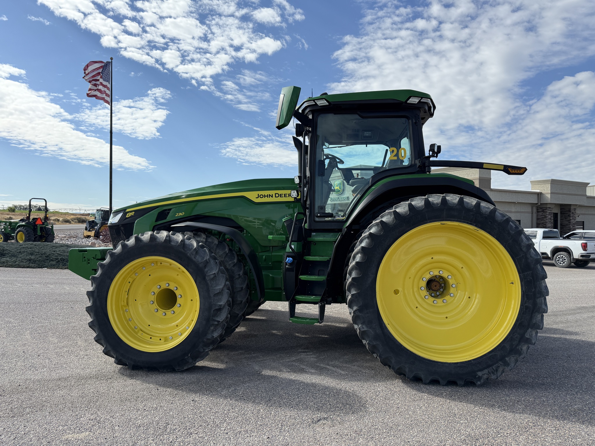 2023 John Deere 8R 230 Image 2