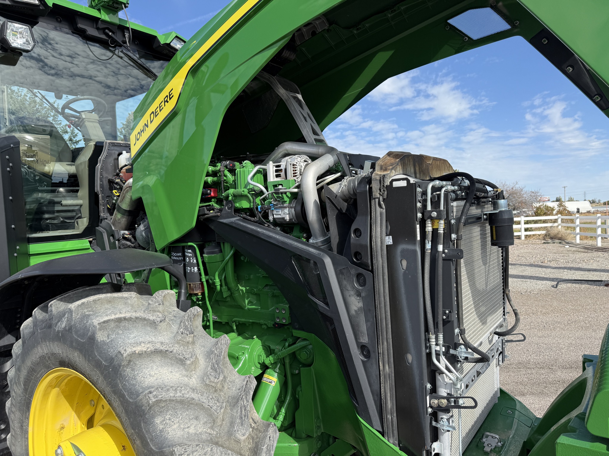 2023 John Deere 8R 230 Image 23