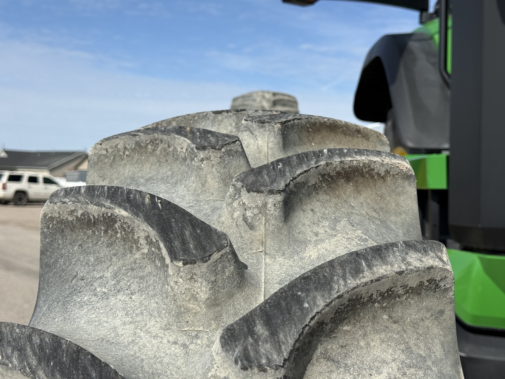 2023 John Deere 8R 230 Image 34