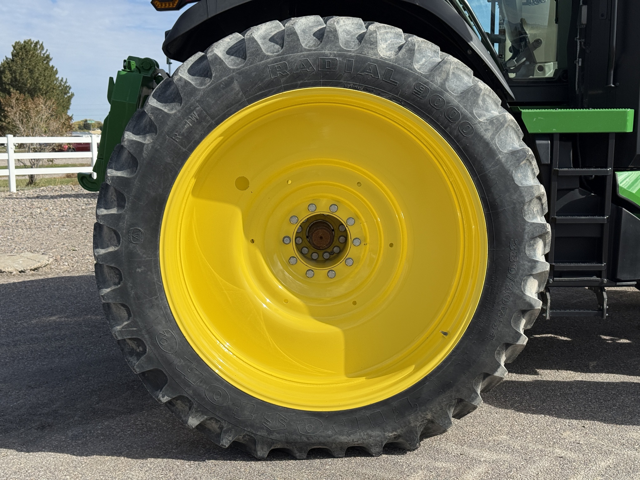 2023 John Deere 8R 230 Image 35