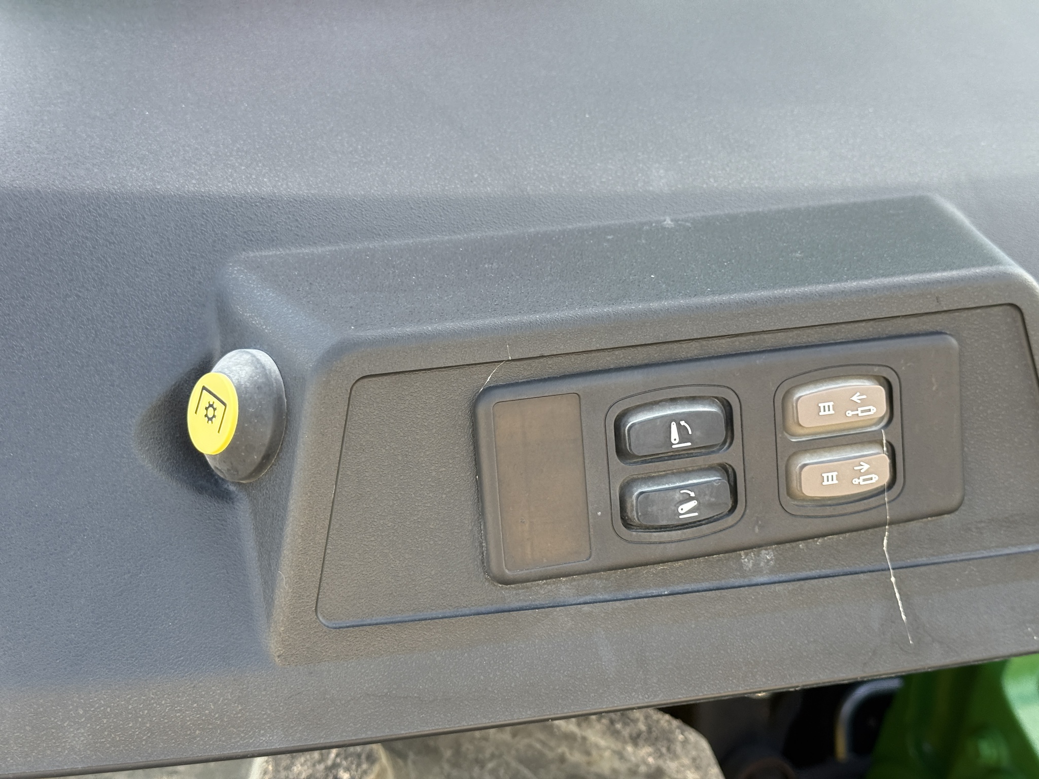 2023 John Deere 8R 230 Image 31