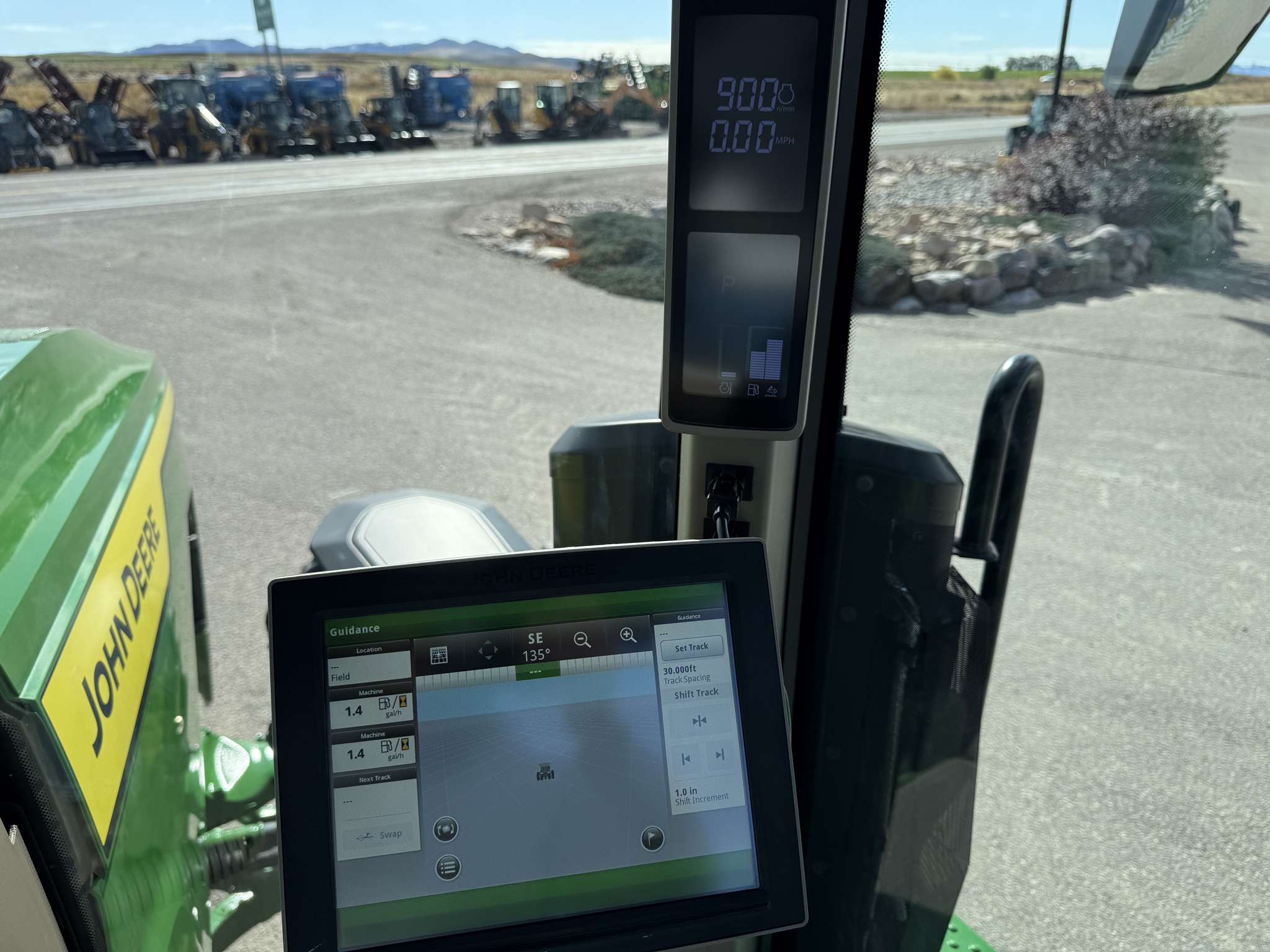 2023 John Deere 8R 230 Image 15