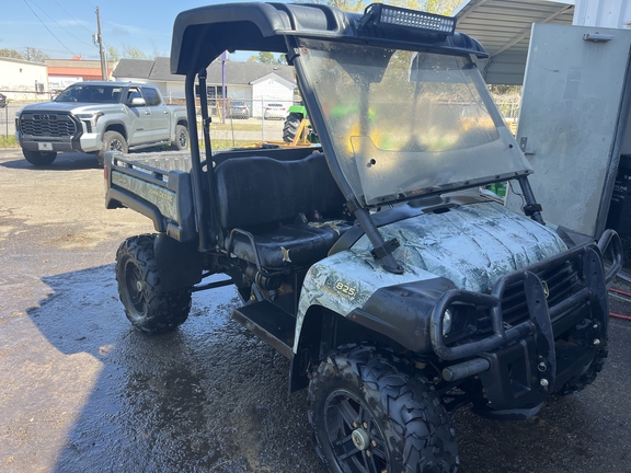 2012 John Deere 825i Photo 2