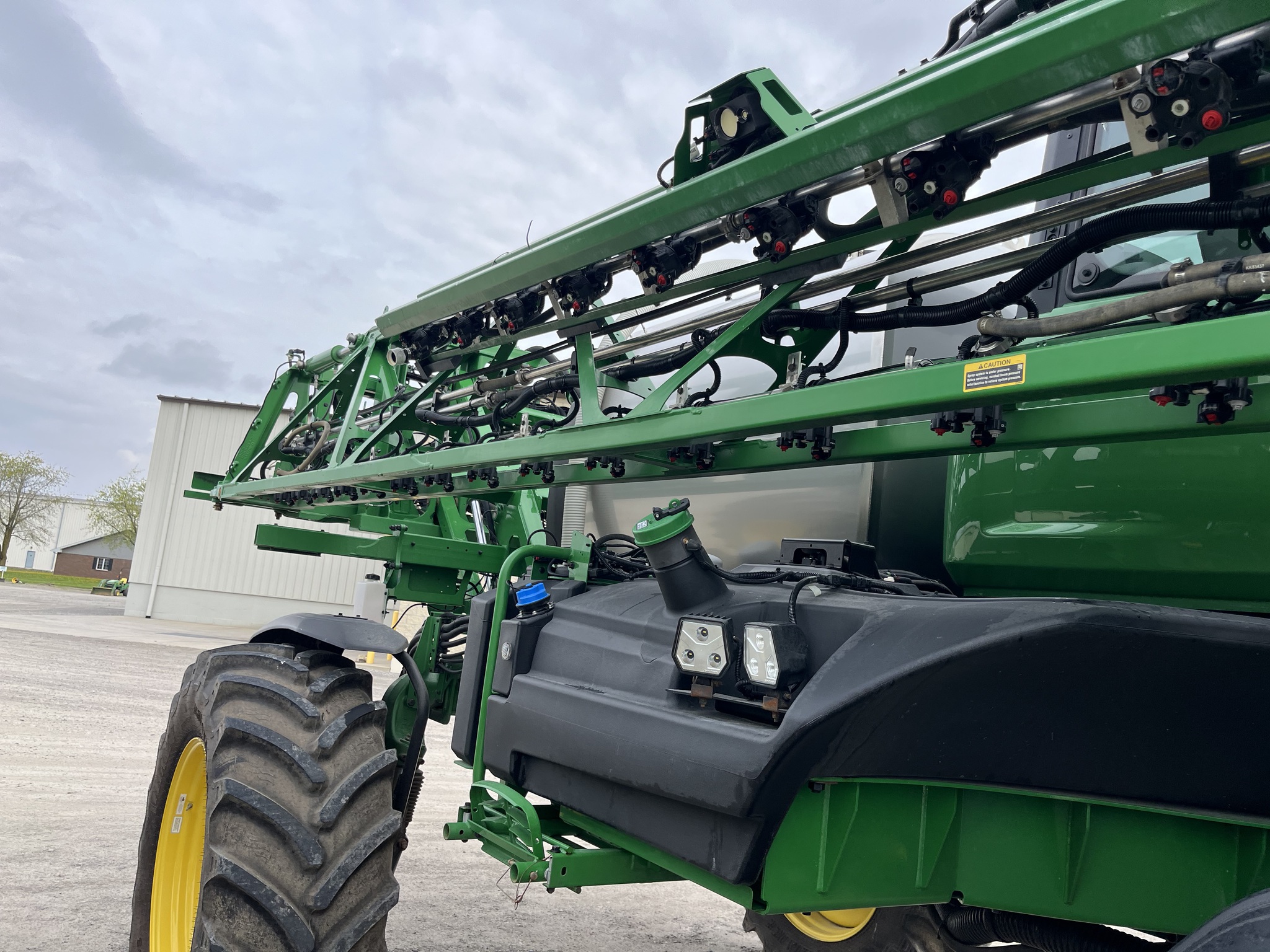 2023 John Deere 410R Image 12