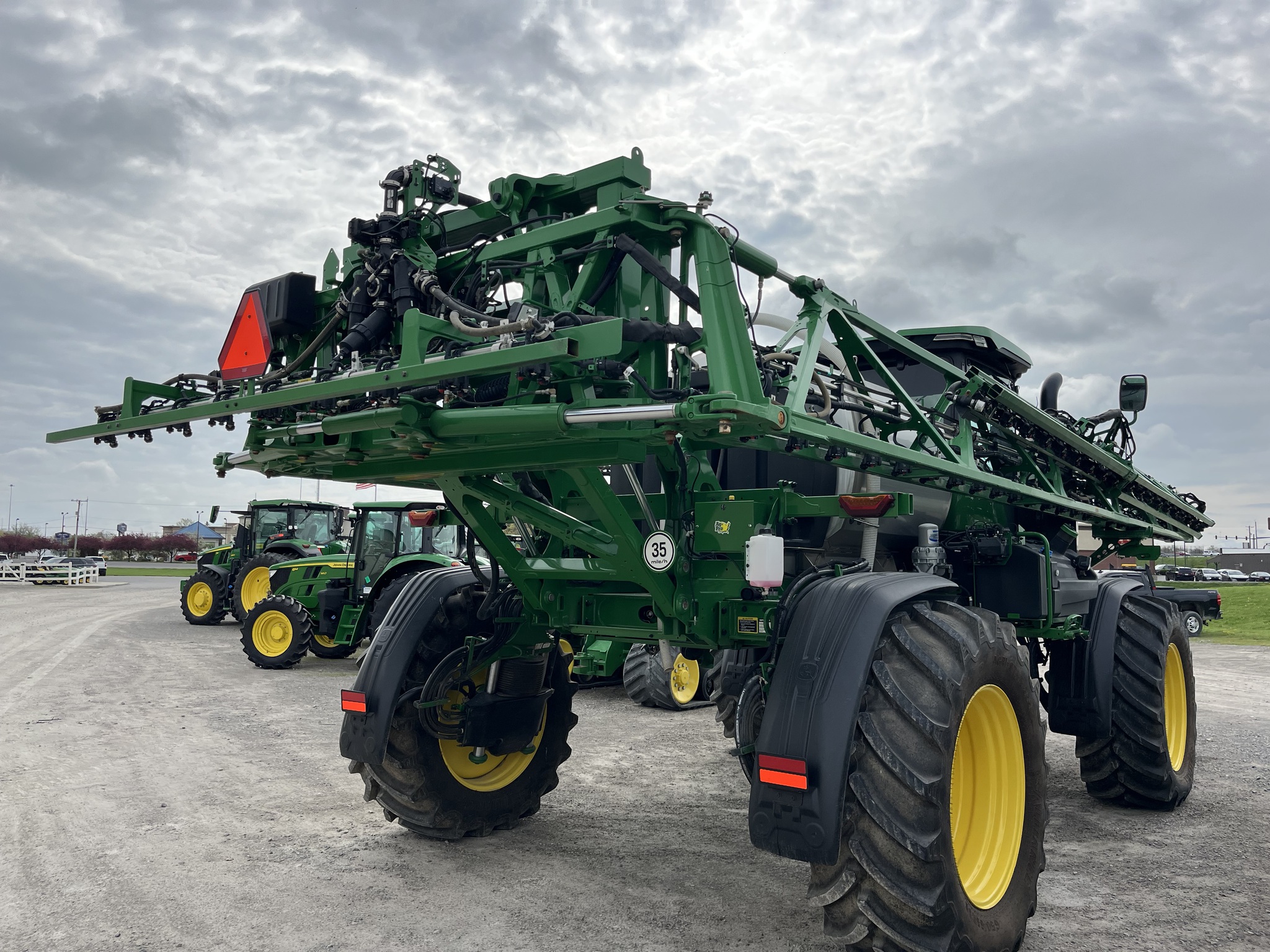 2023 John Deere 410R Image 14