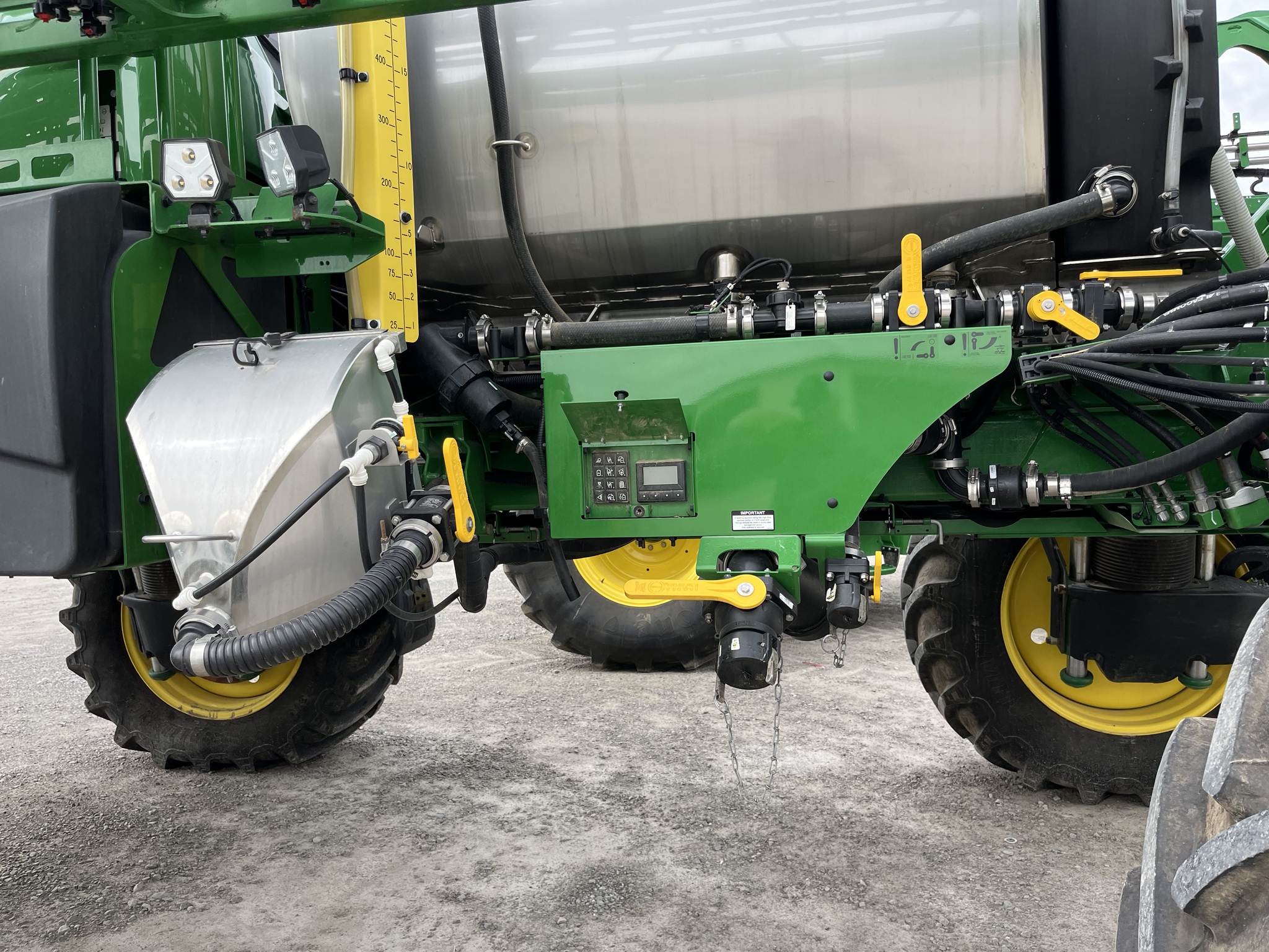 2023 John Deere 410R Image 31