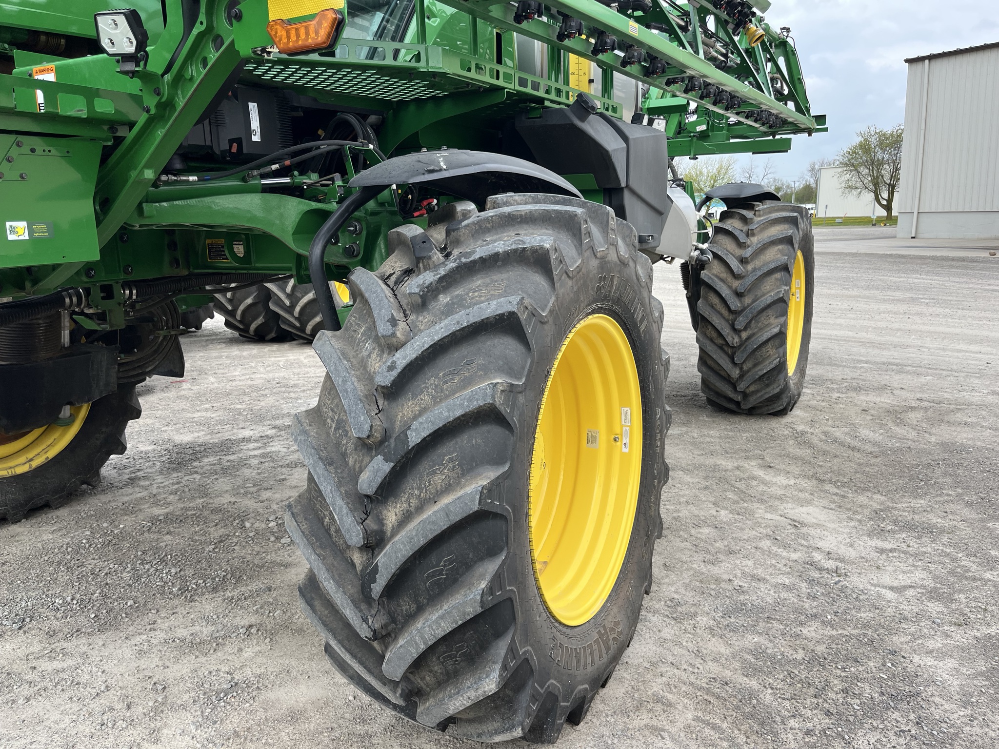 2023 John Deere 410R Image 34