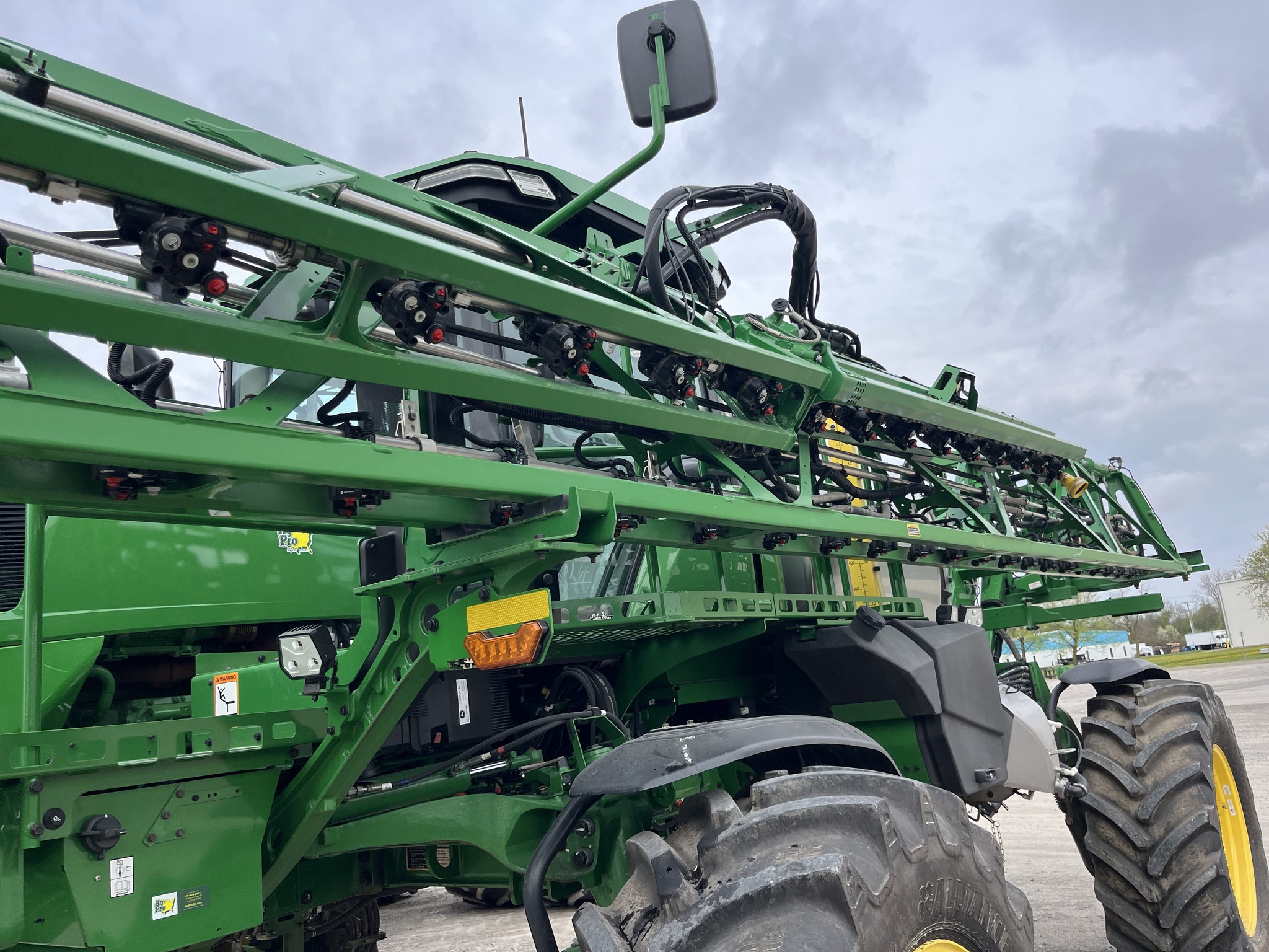 2023 John Deere 410R Image 35
