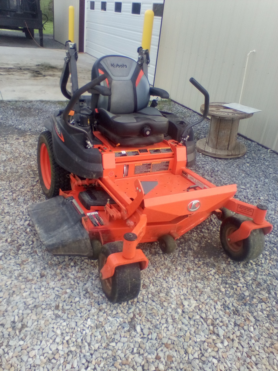 2022 Kubota Z412KW Image 1
