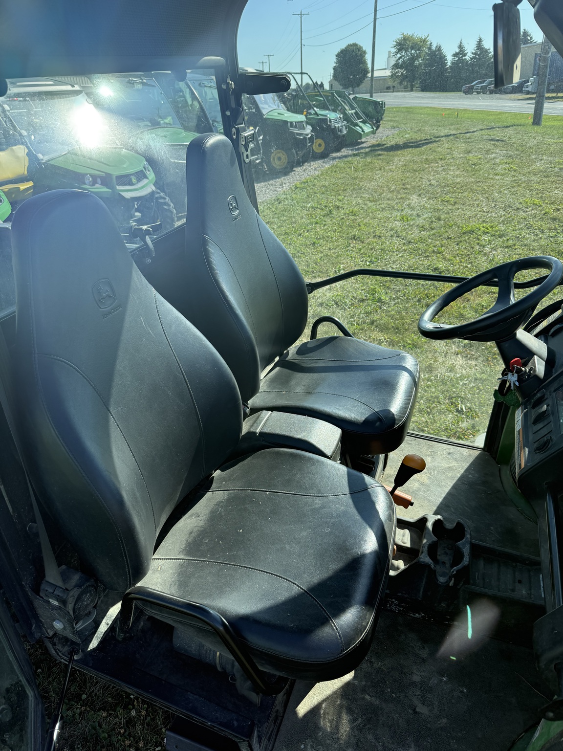 2014 John Deere XUV 825i Power Steering Image 9