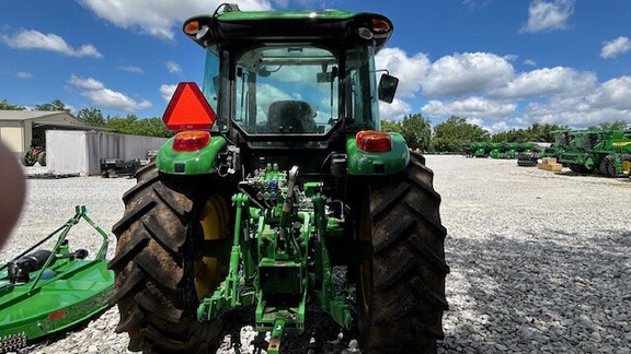 Photo of 2023 John Deere 6120E