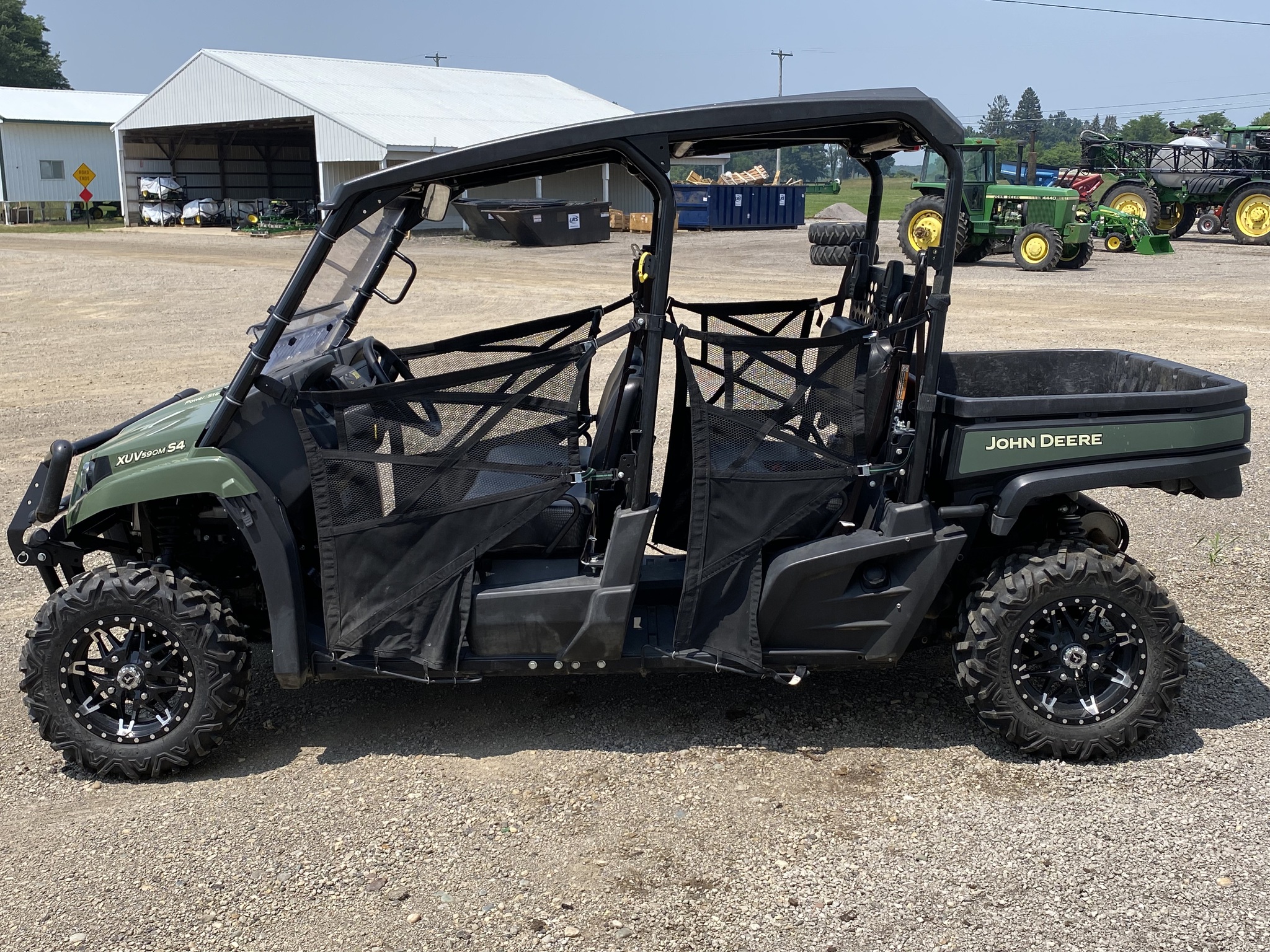 2019 John Deere XUV 590M S4 Image 6