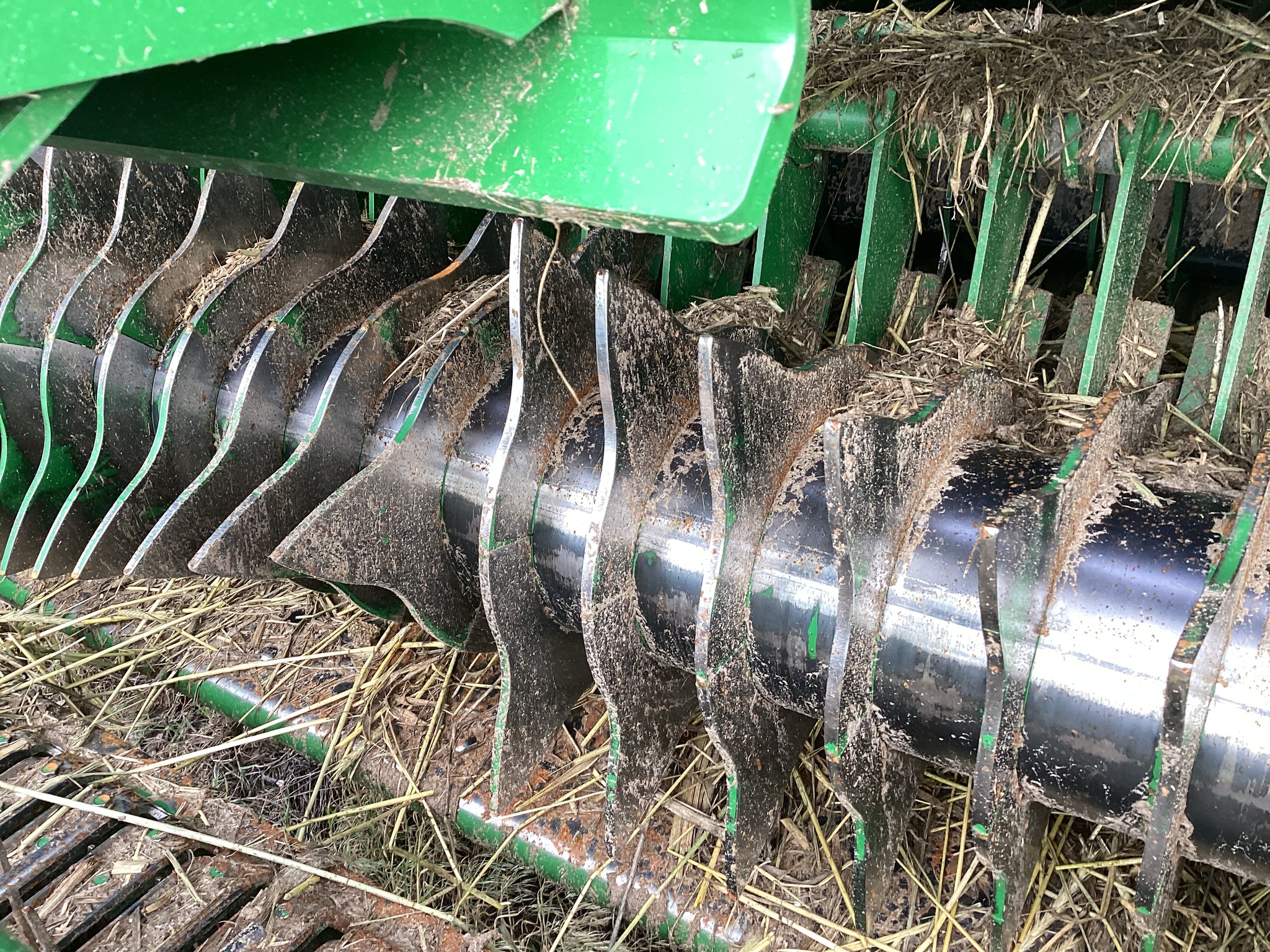 2024 John Deere 561R Image 18