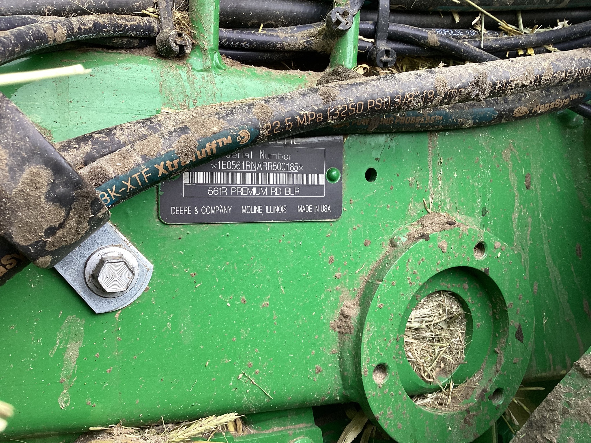 2024 John Deere 561R Image 42