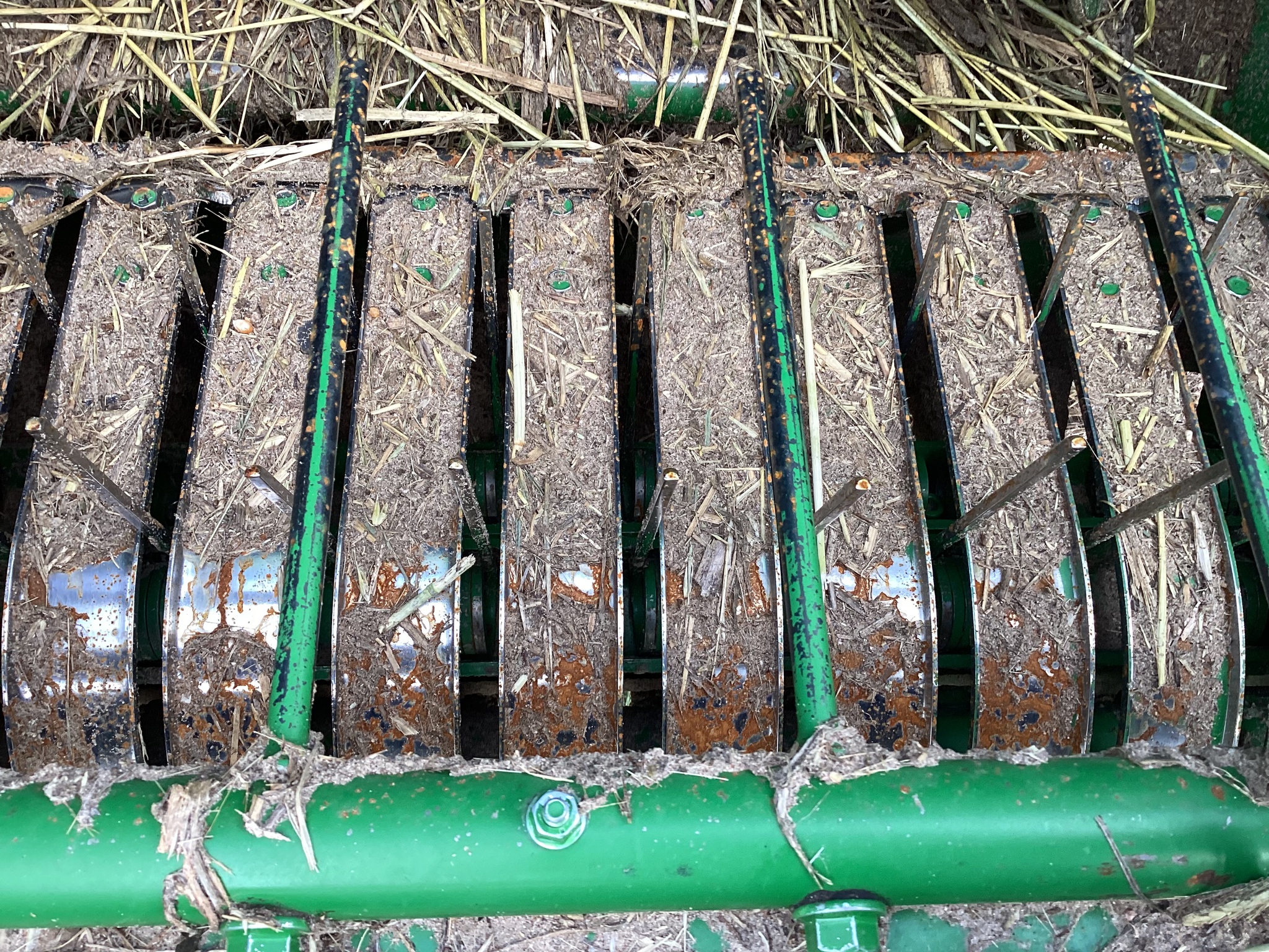 2024 John Deere 561R Image 20
