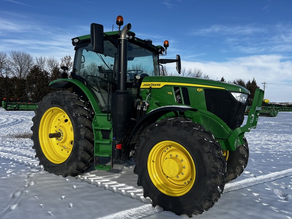  John Deere 6R 175