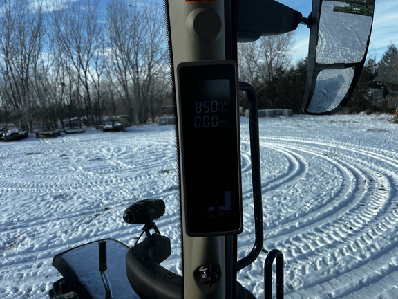 2025 John Deere 6R 175 - Photo30