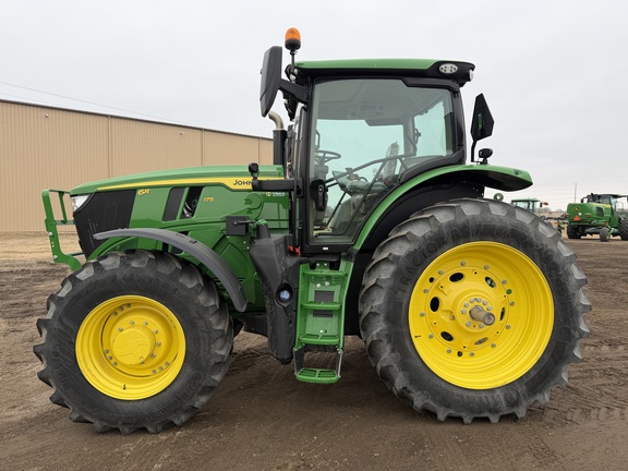 2025 John Deere 6R 175 - Photo6