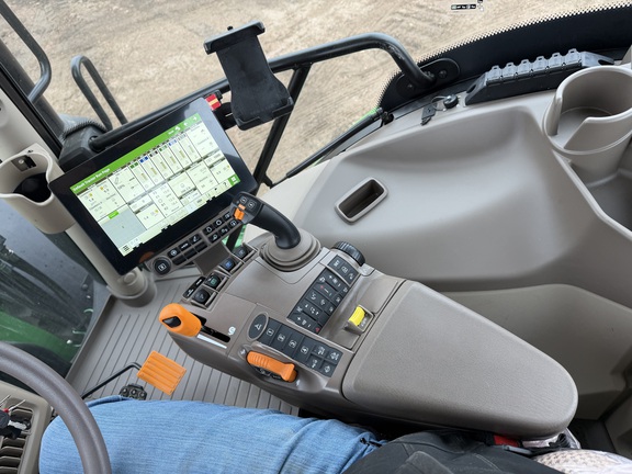 2025 John Deere 6R 175 - Photo31