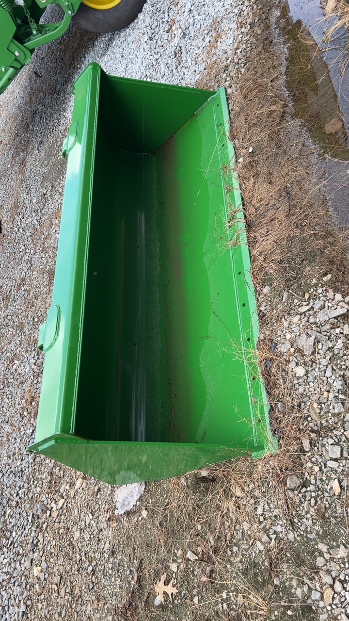 2024 John Deere 73 INCH BUCKET JD HOOKUP Image 4