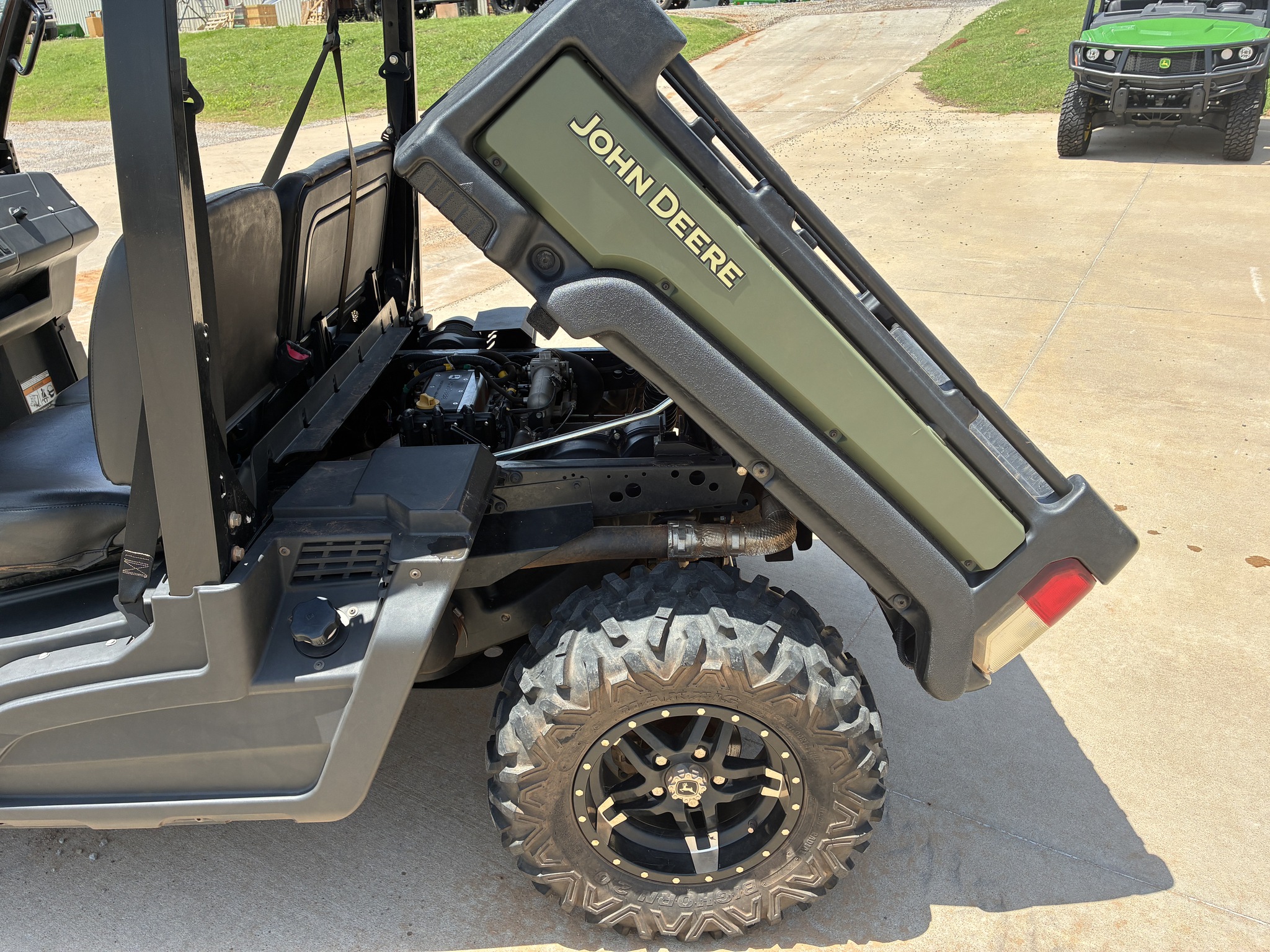 2021 John Deere XUV 835M Image 16