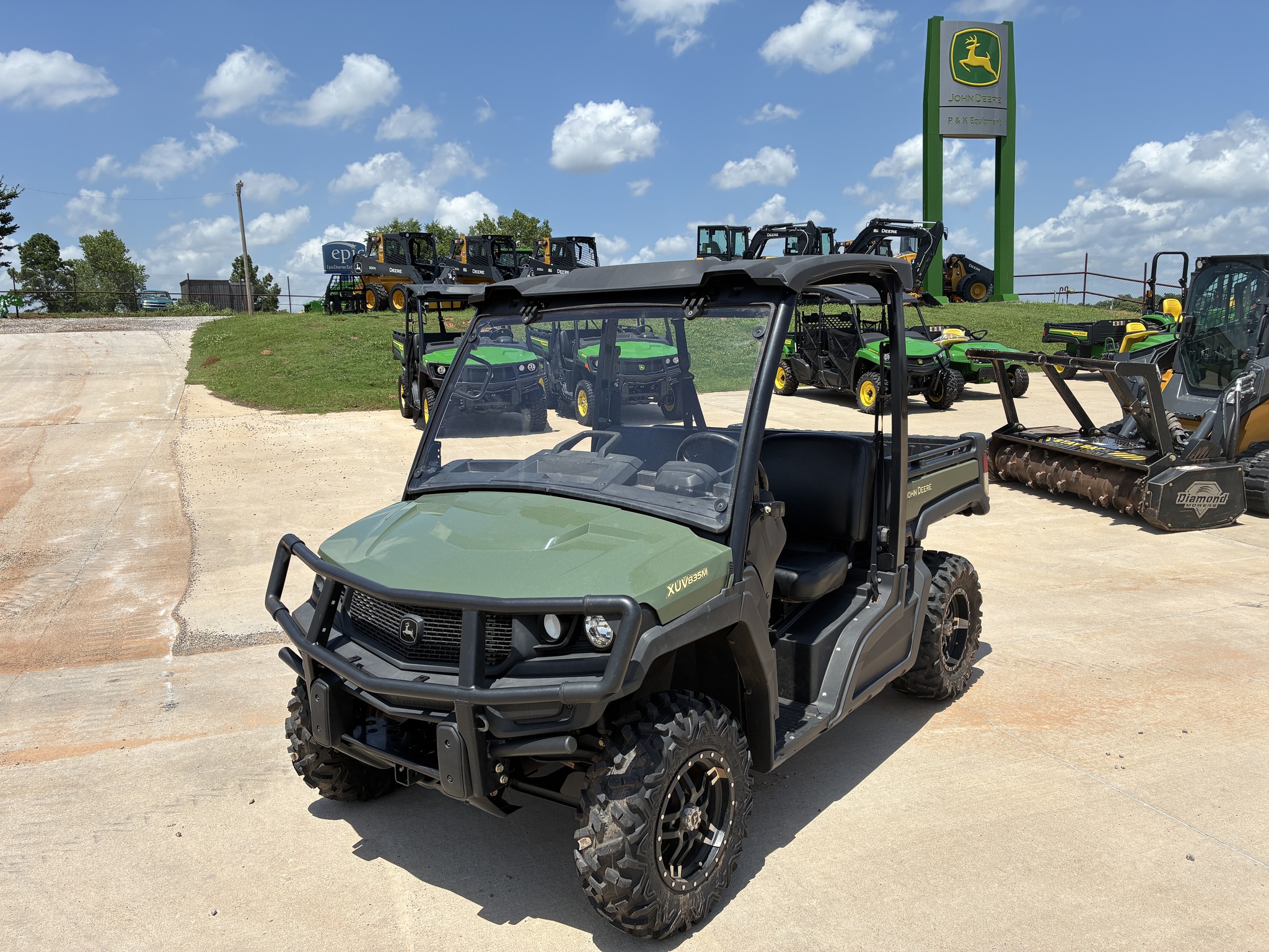 2021 John Deere XUV 835M Image 1