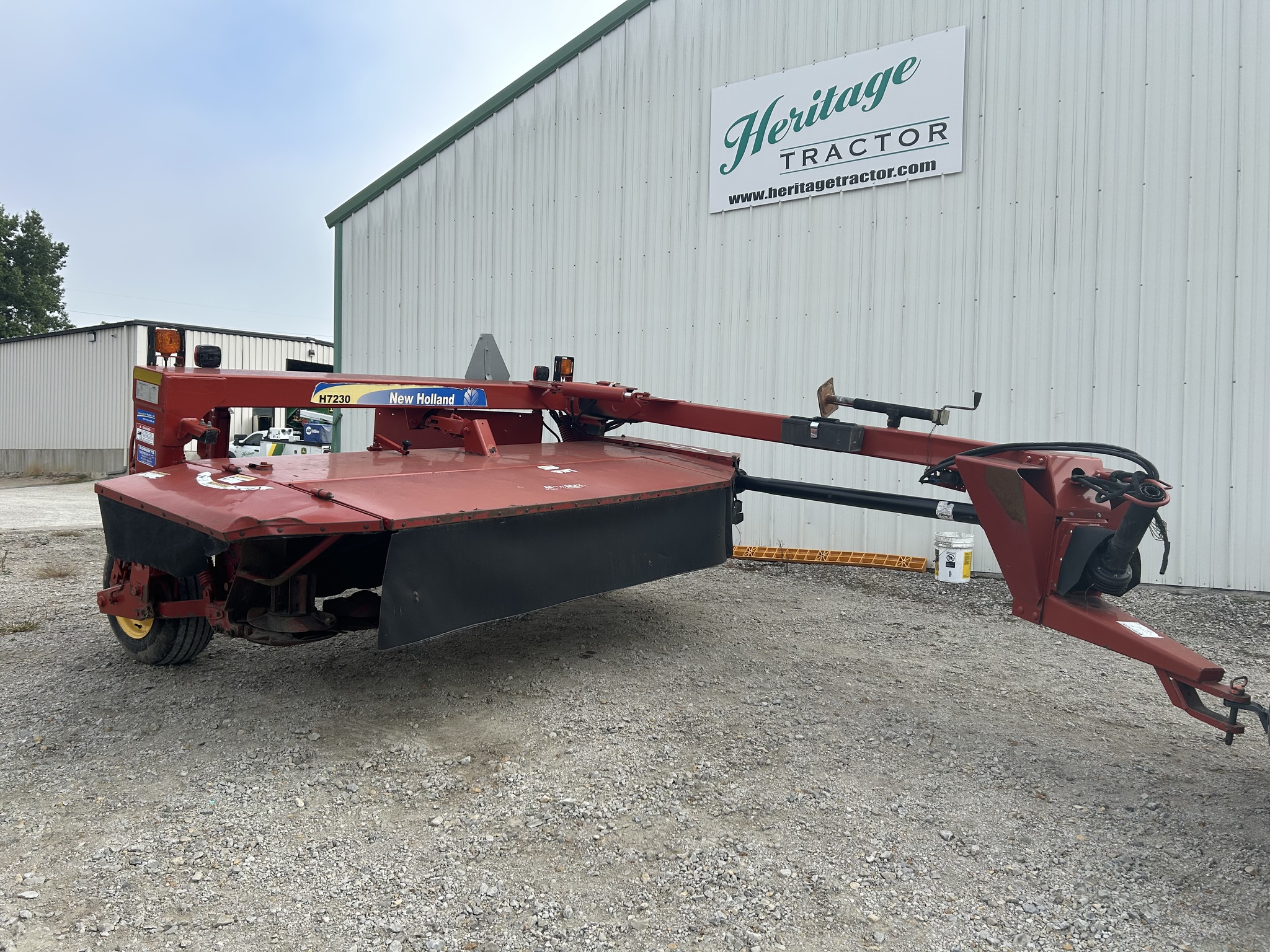  2013 New Holland H7230 at Heritage Tractor in Atchison, KS