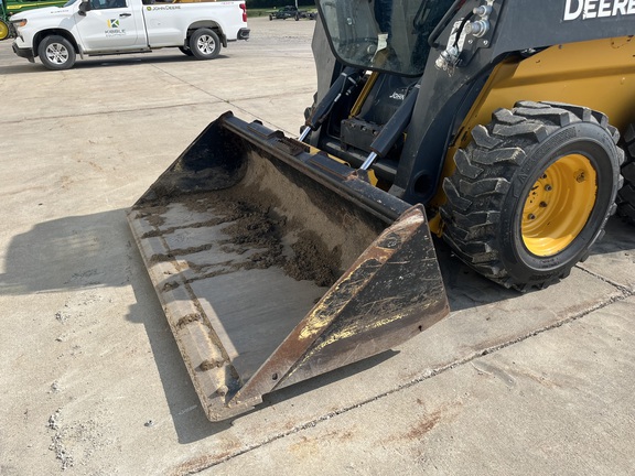 2024 John Deere 324G - Photo36