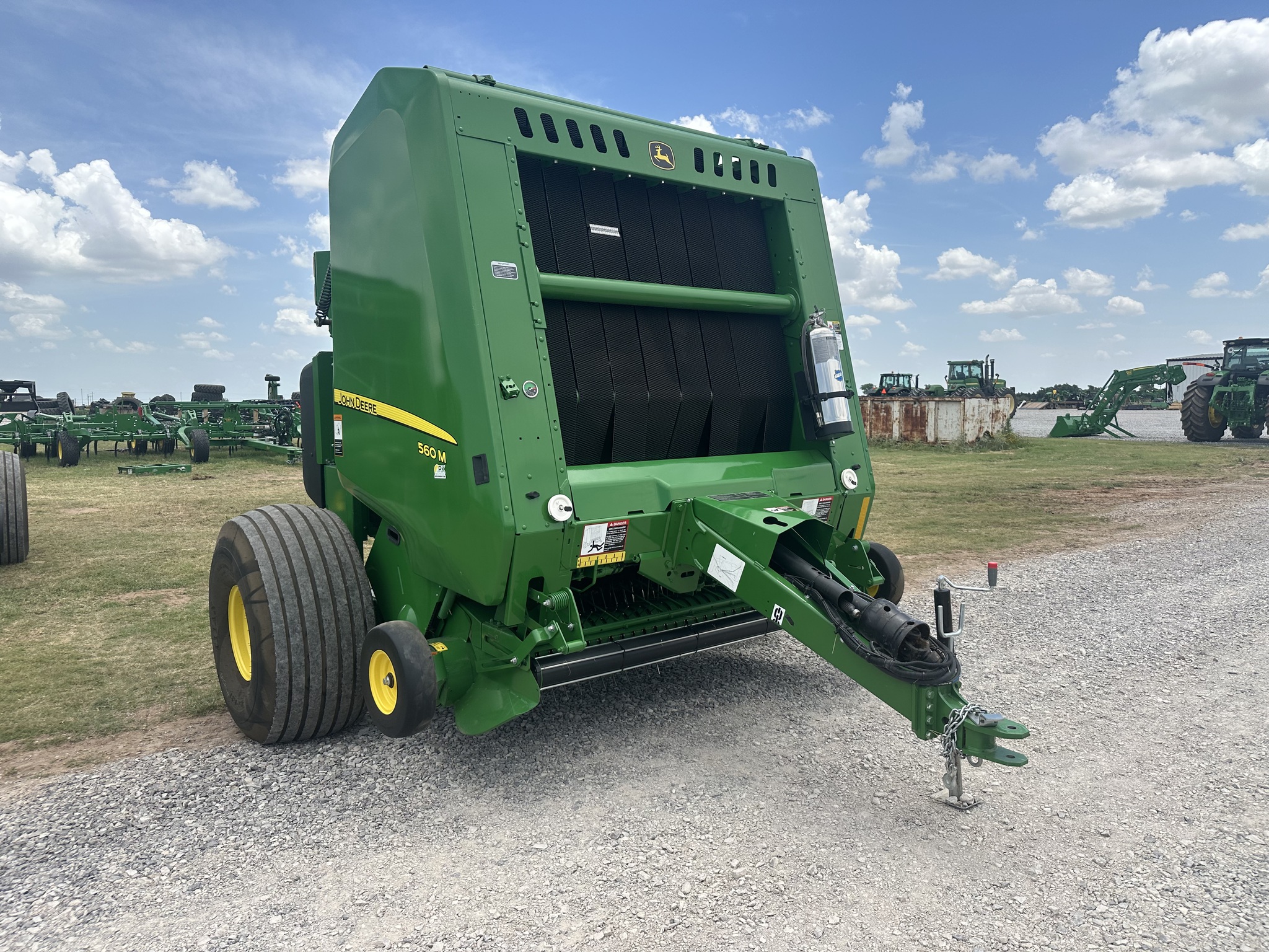 2022 John Deere 560M Image 10