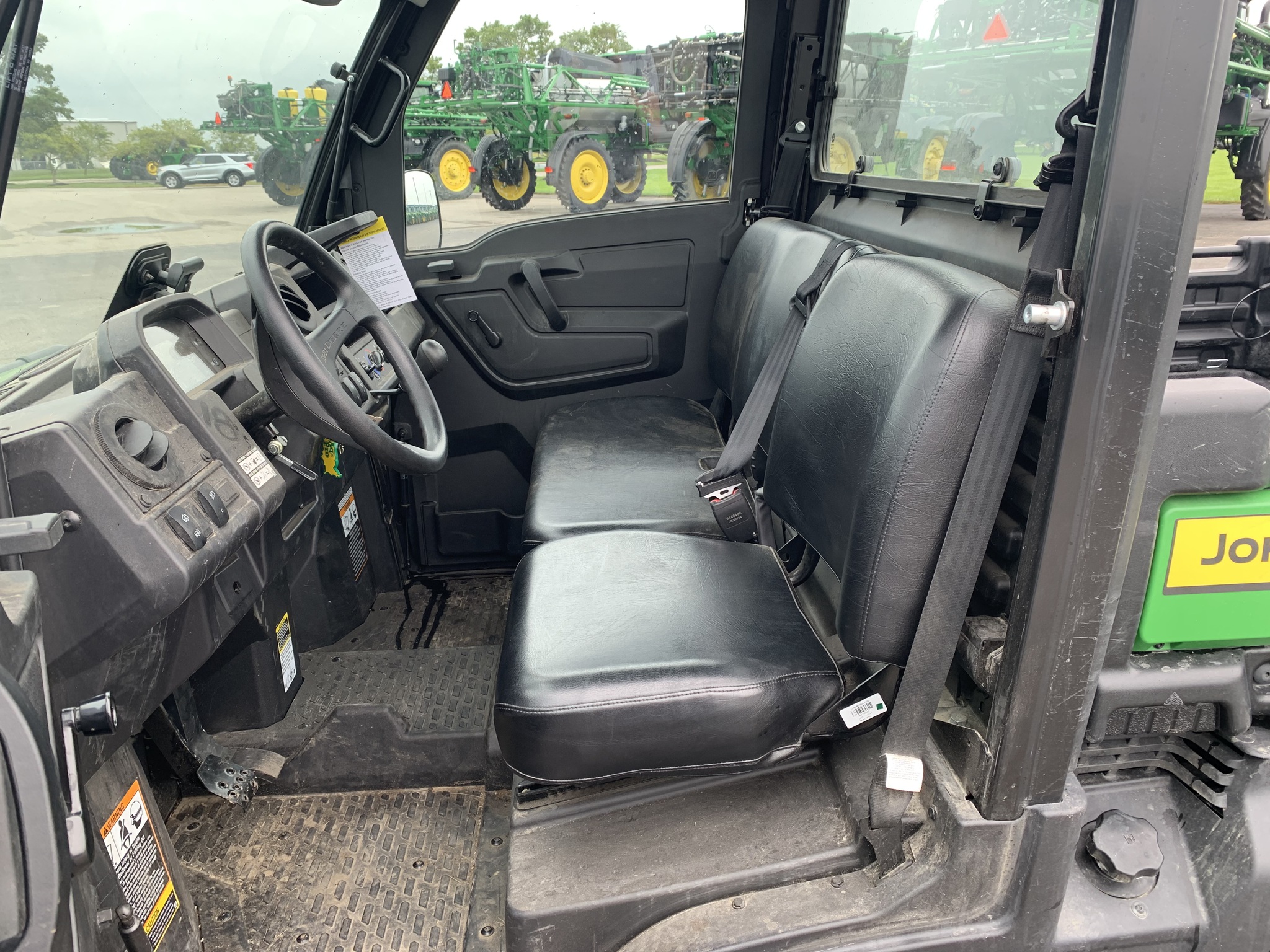 John Deere XUV 835M Image 6