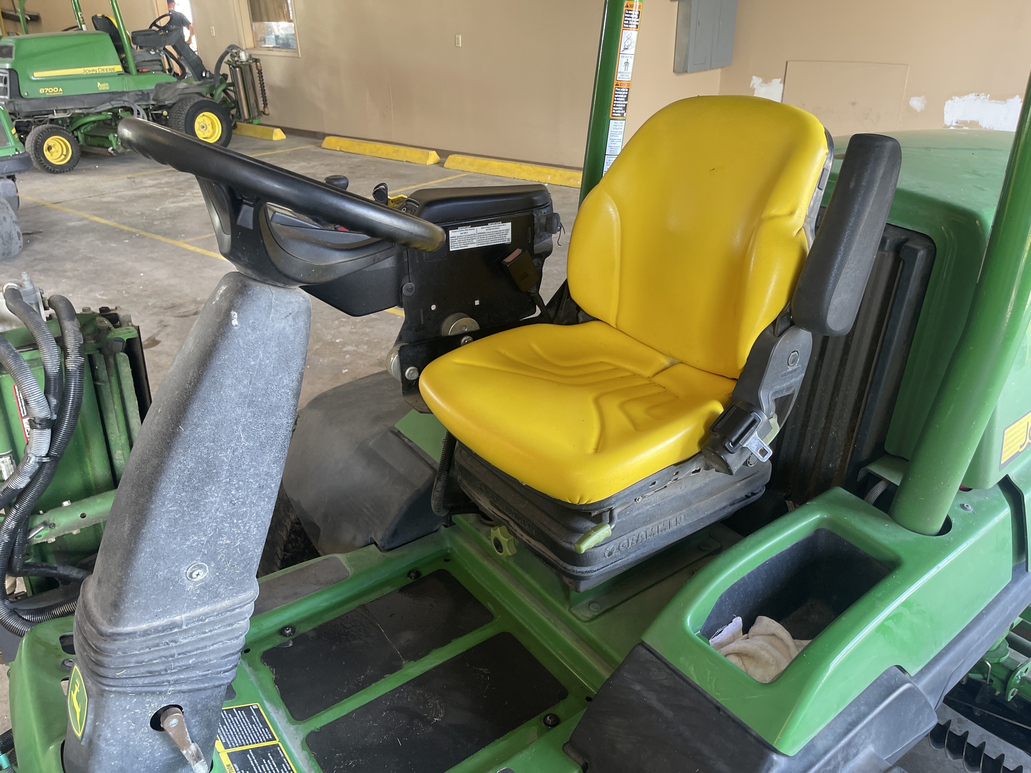 2021 John Deere 8700A Image 11