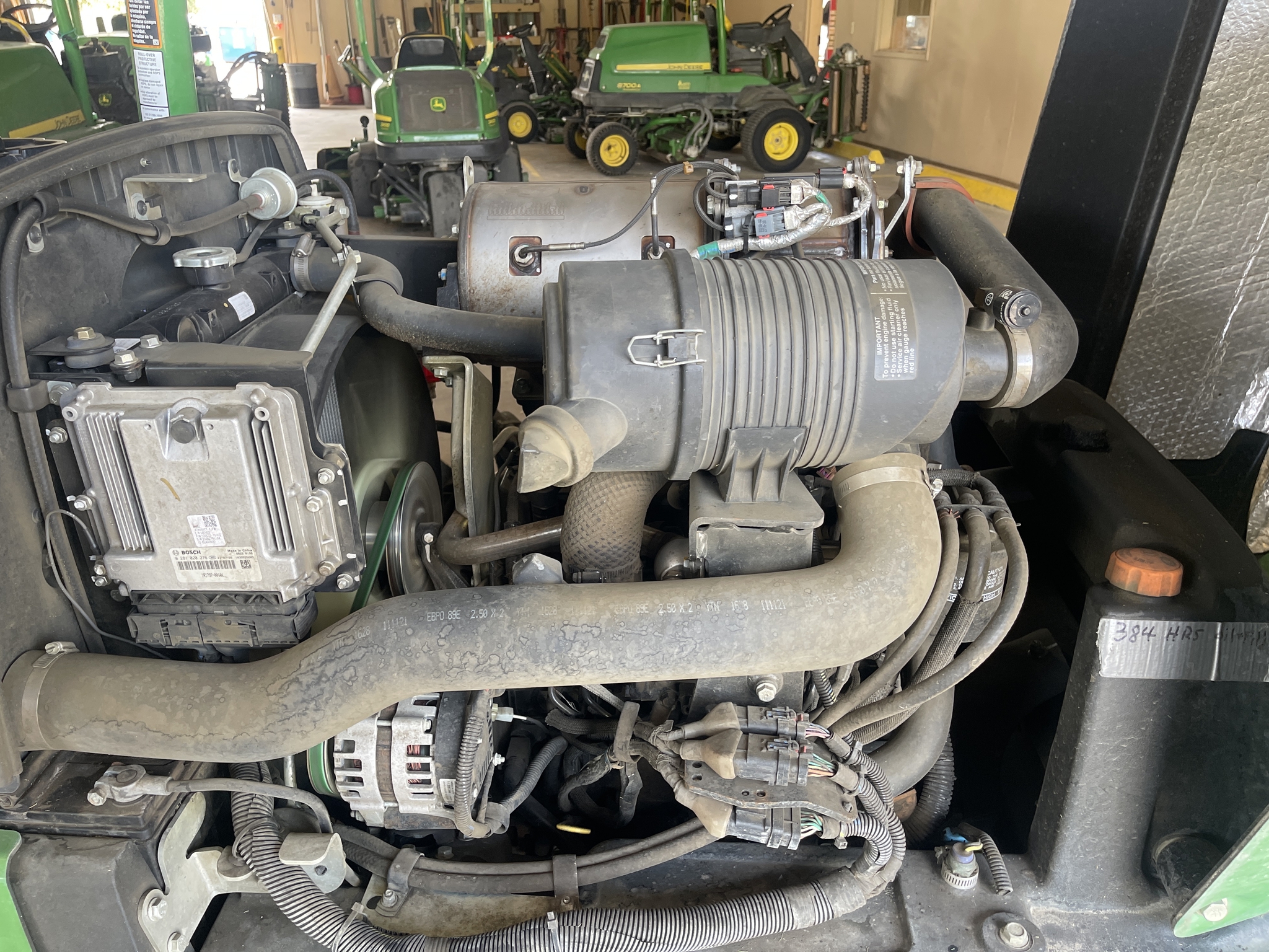 2021 John Deere 8700A Image 14