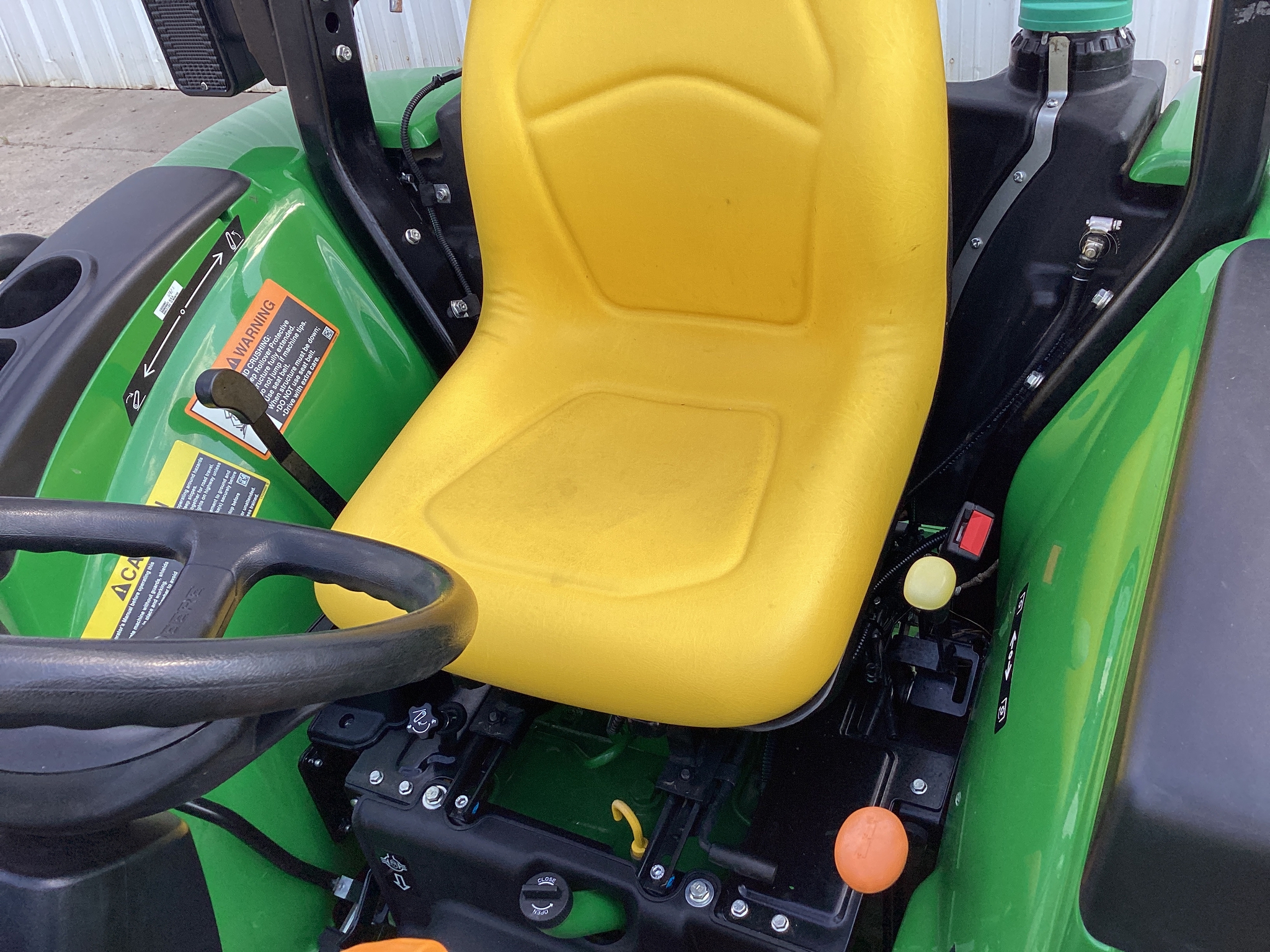 2022 John Deere 3025D Image 19