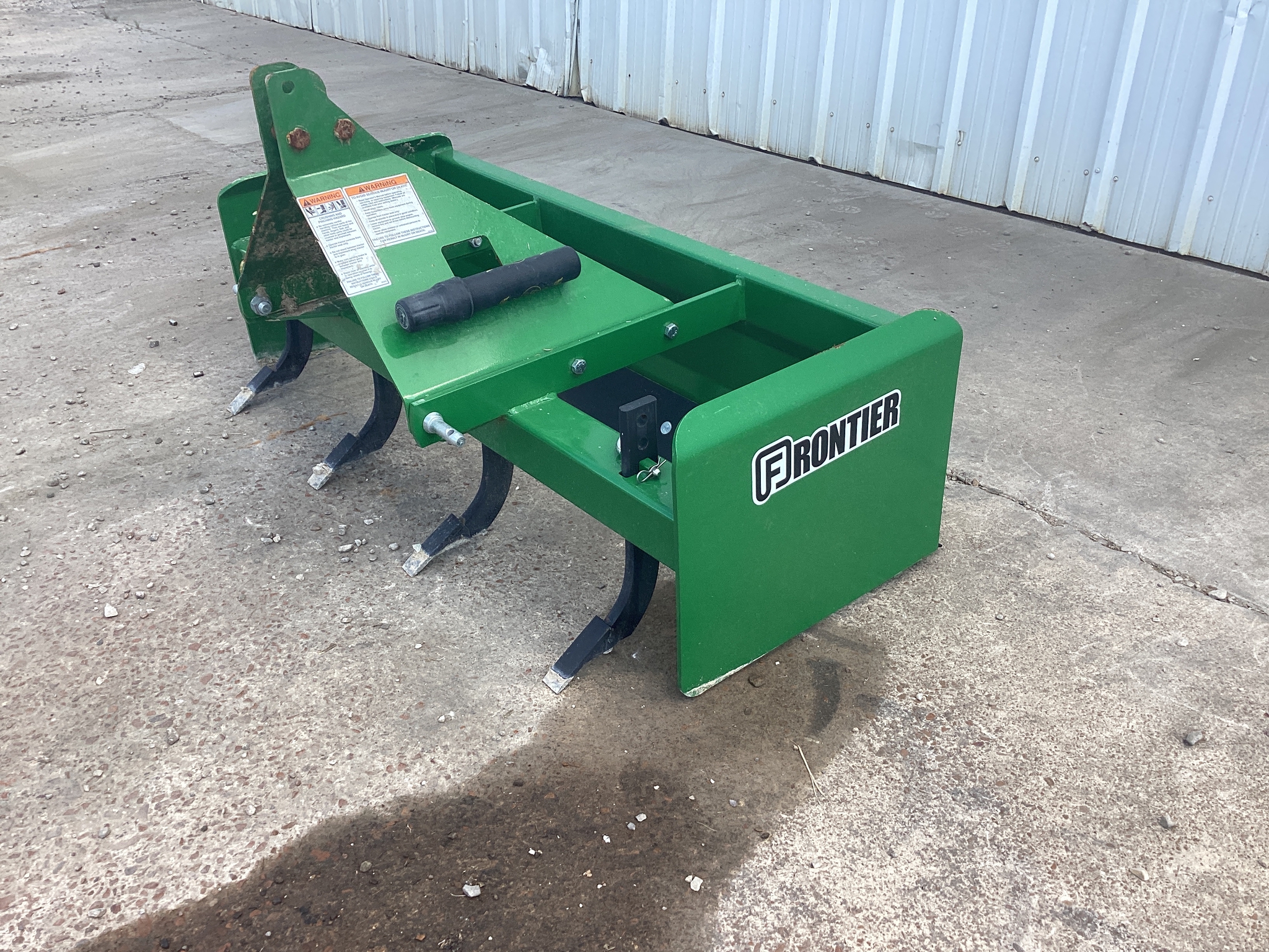 2022 John Deere 3025D Image 28