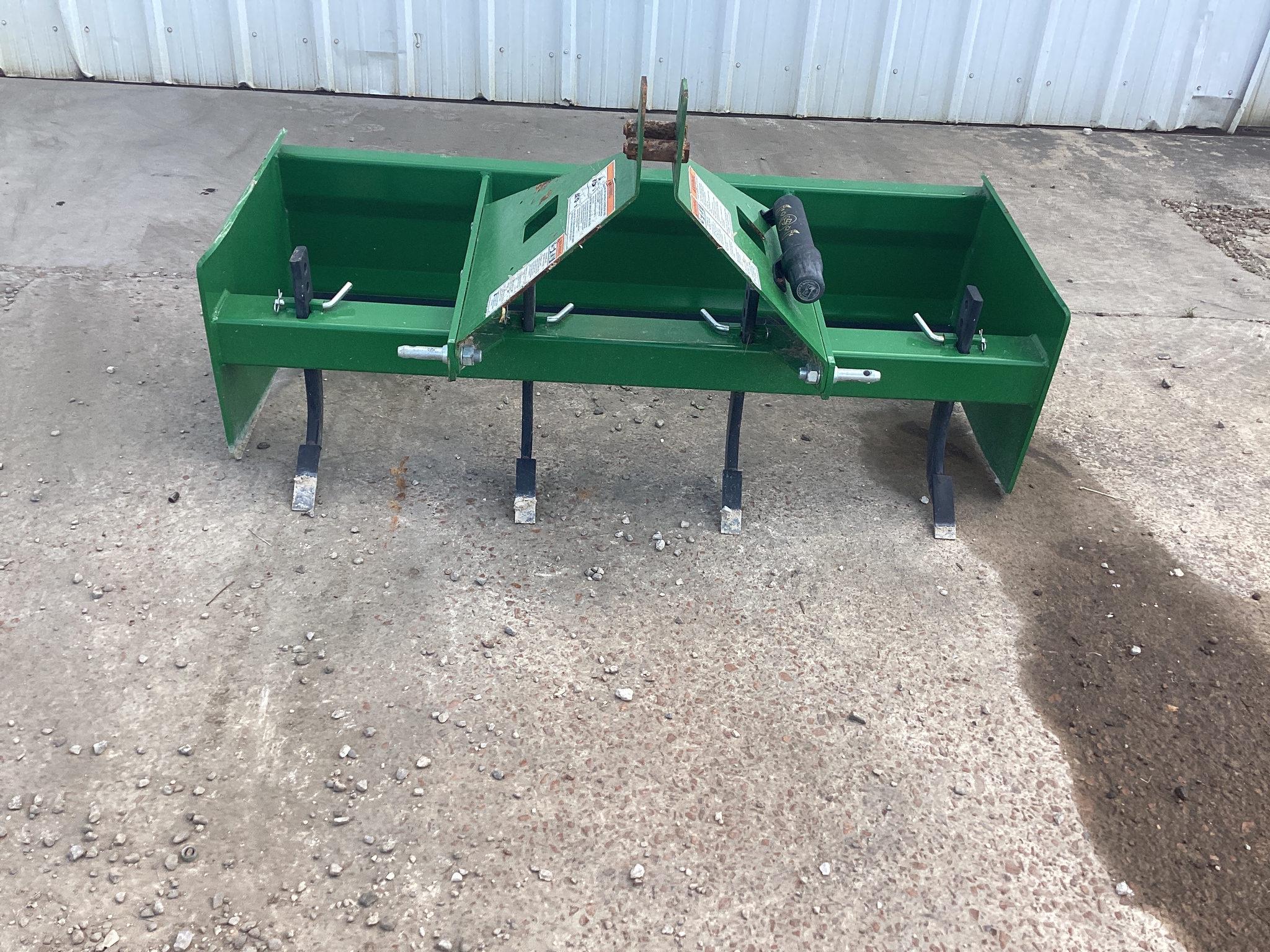 2022 John Deere 3025D Image 29