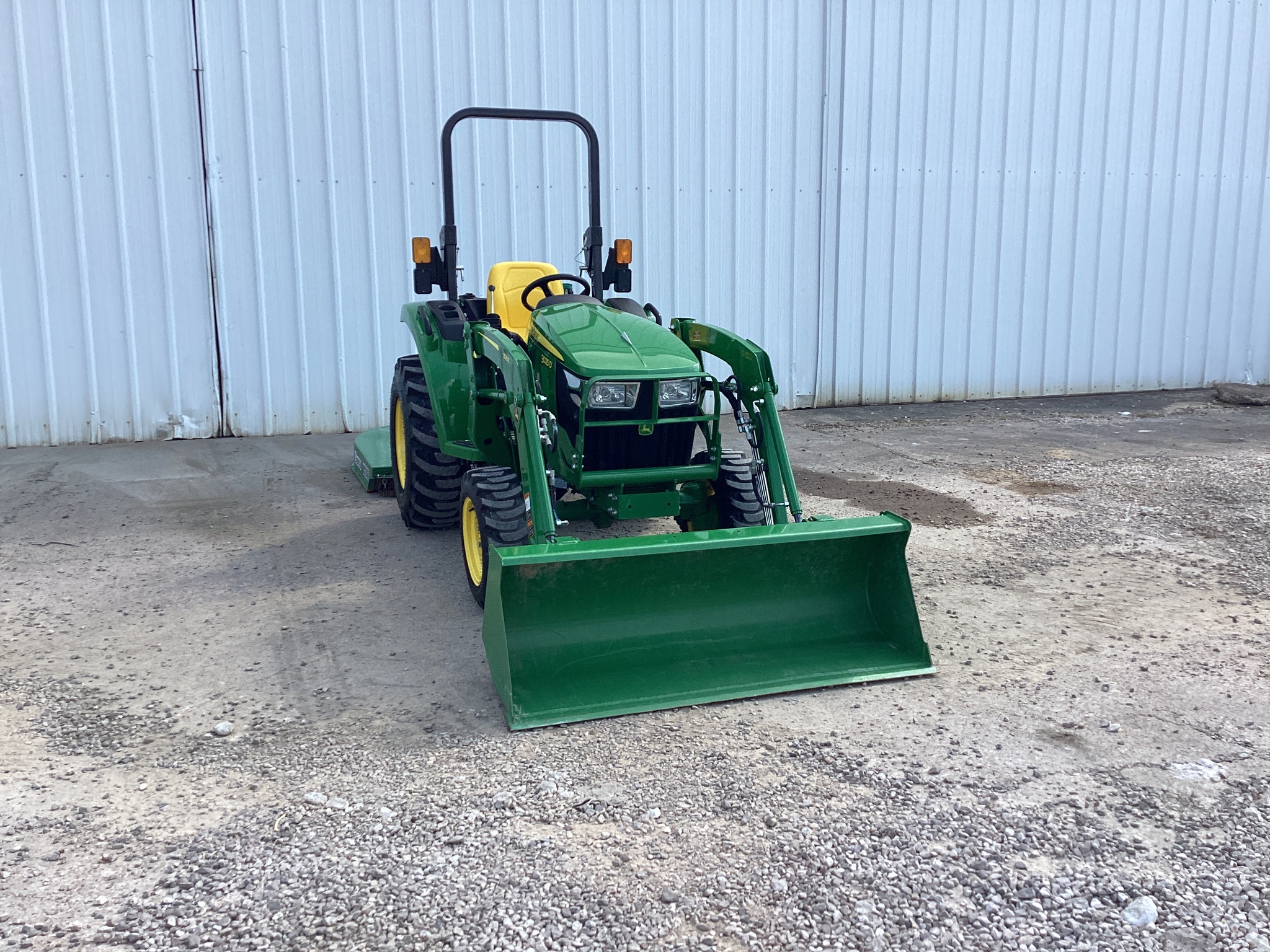 2022 John Deere 3025D Image 13