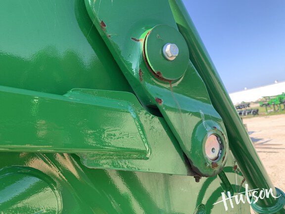 Photo of 2021 John Deere 660R