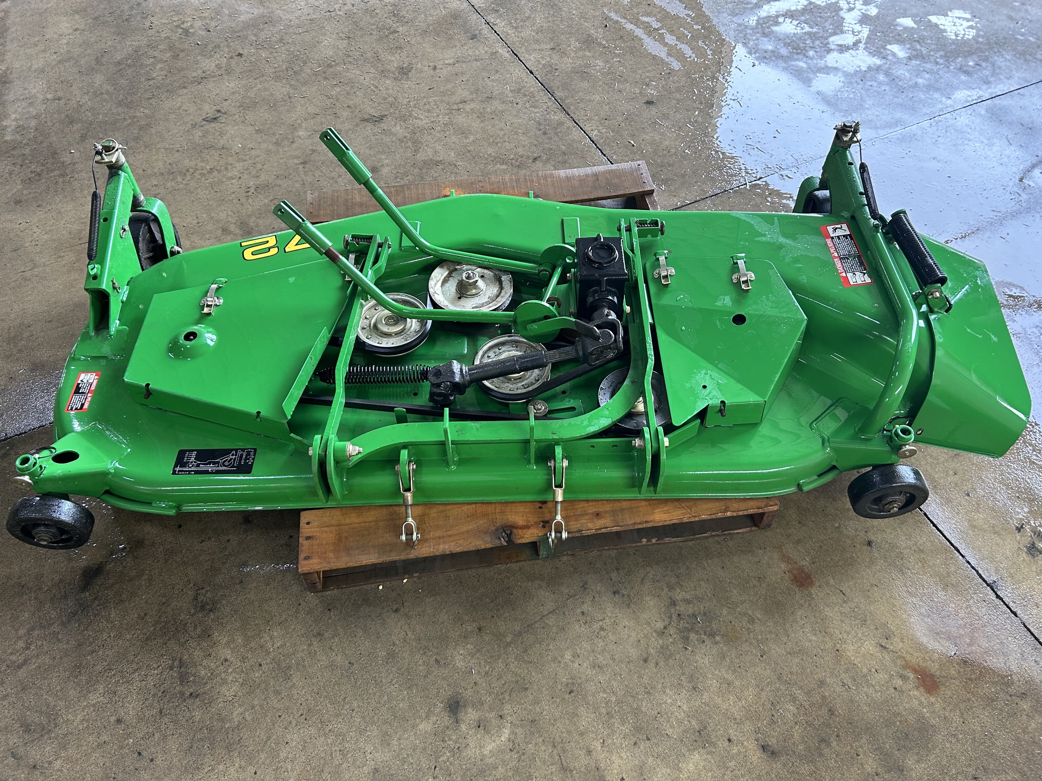2001 John Deere 72