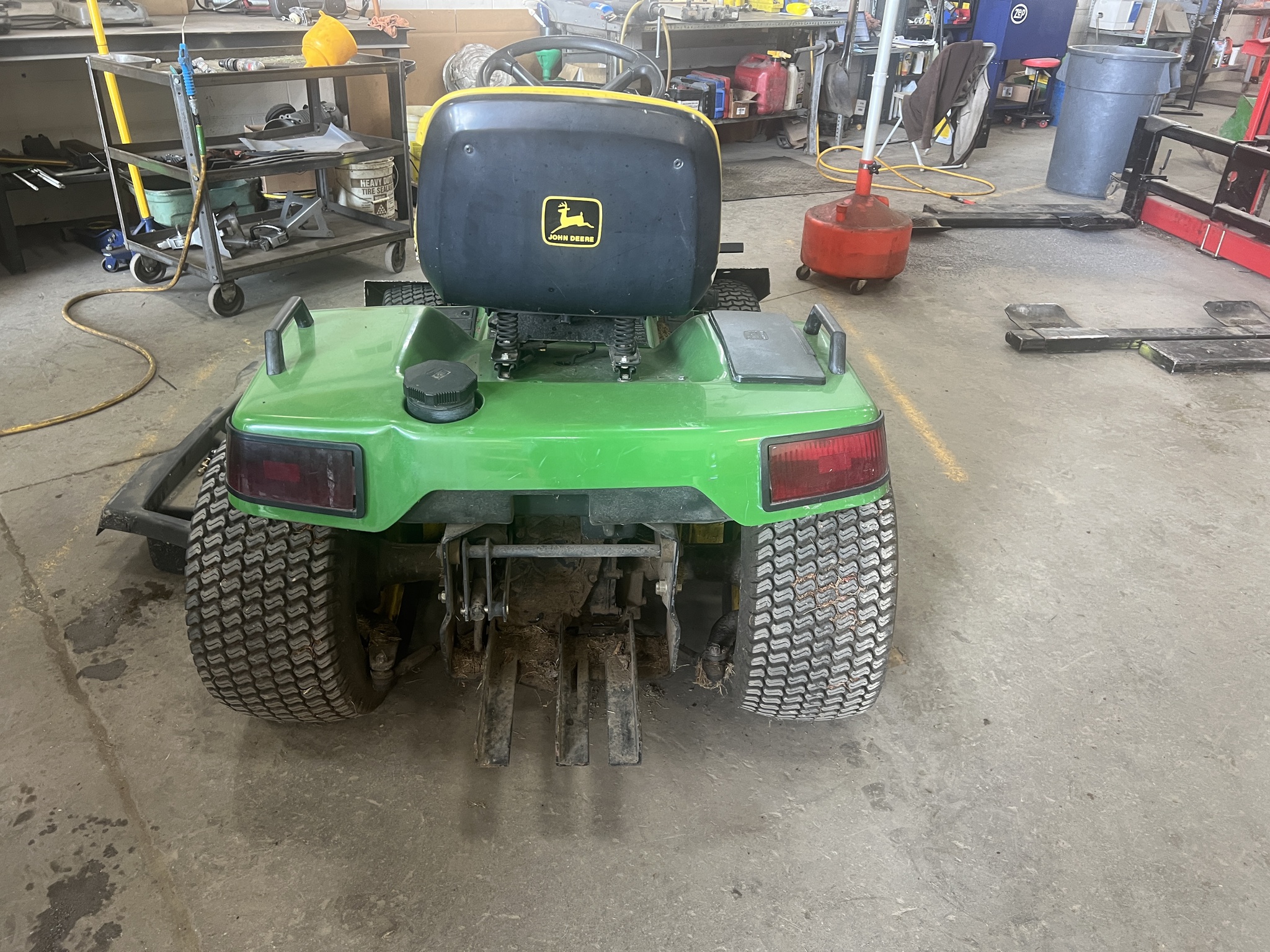 1998 John Deere 425 Image 4