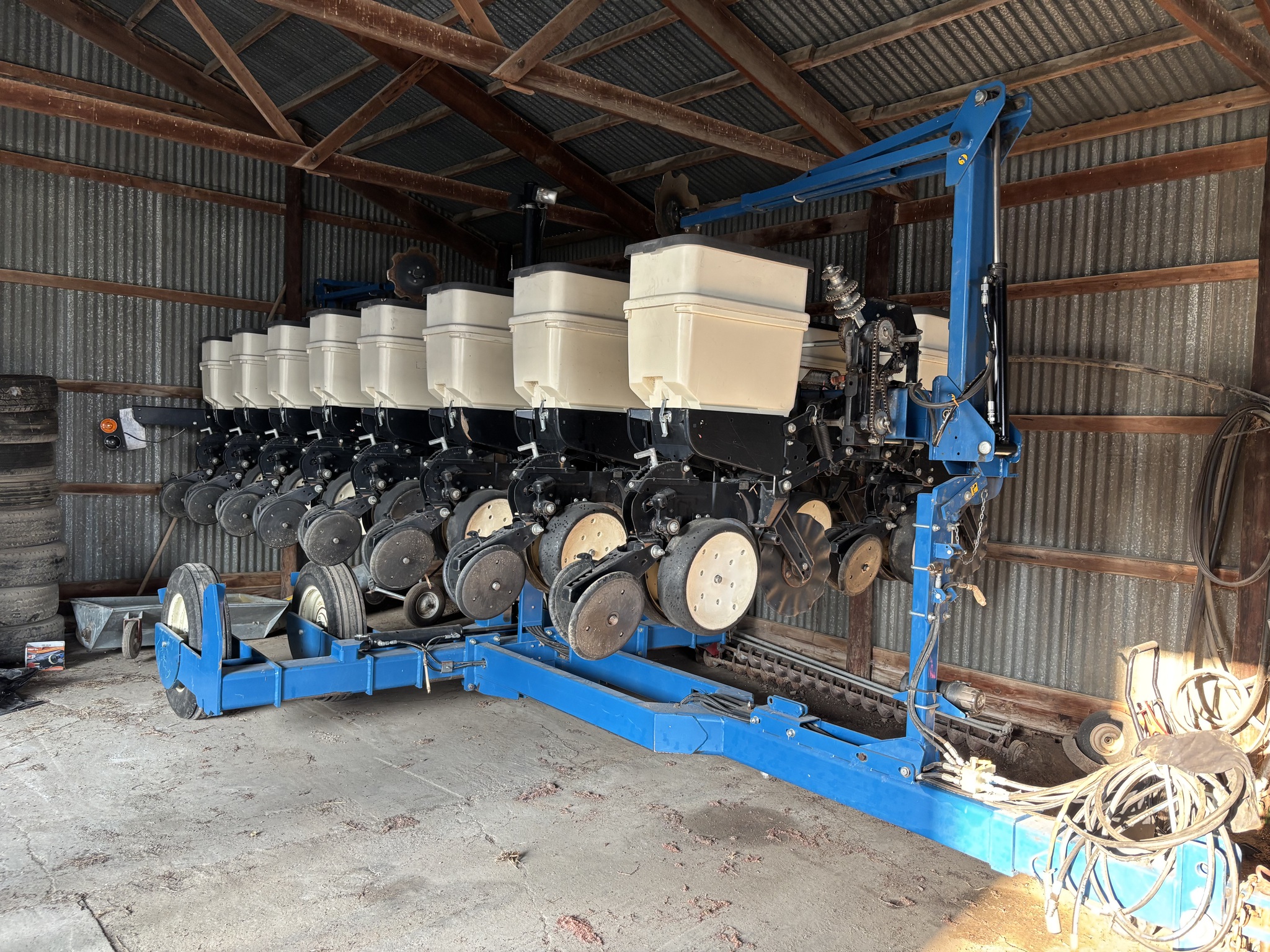 2013 Kinze 3500 Image 1