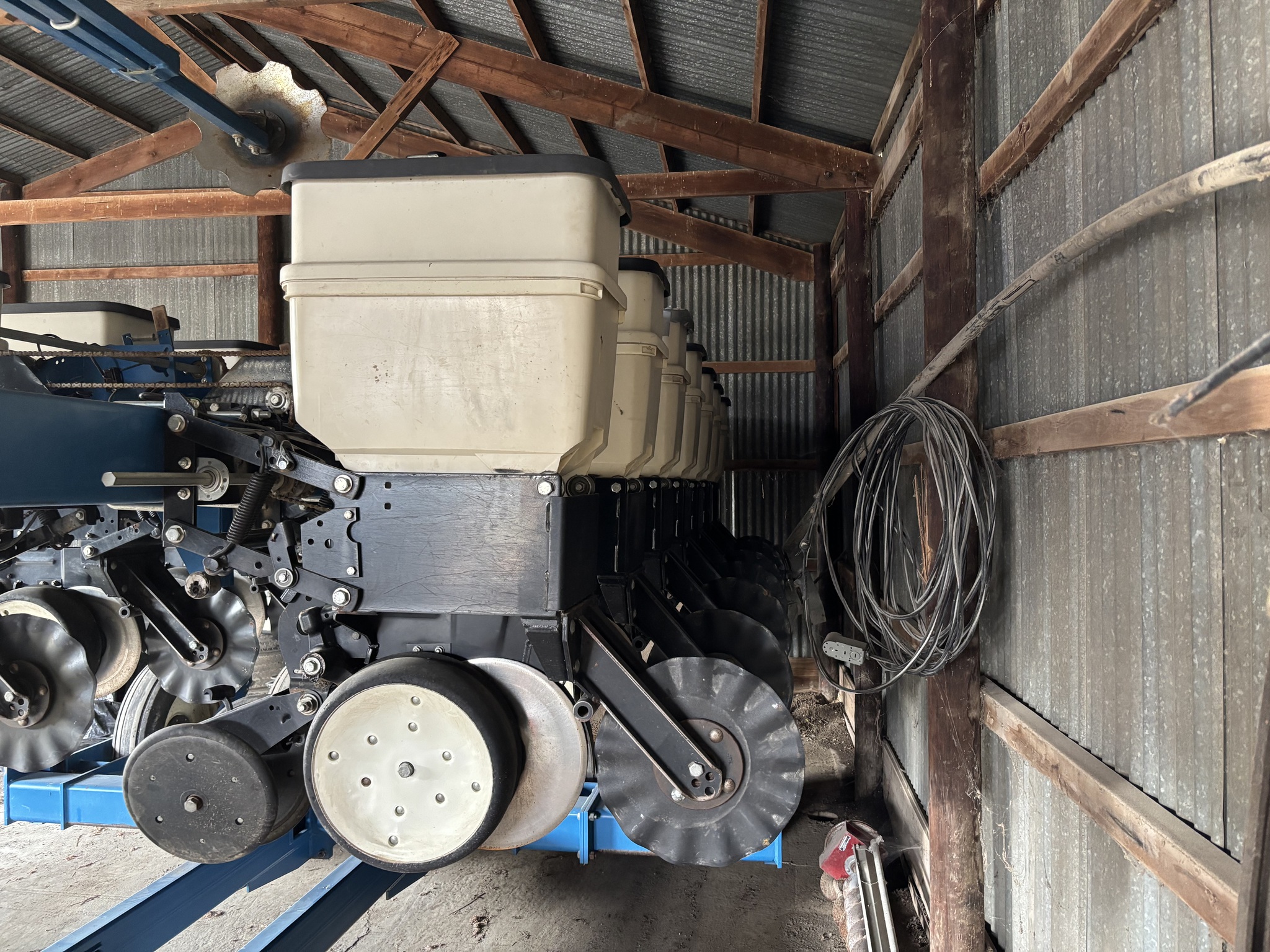 2013 Kinze 3500 Image 7