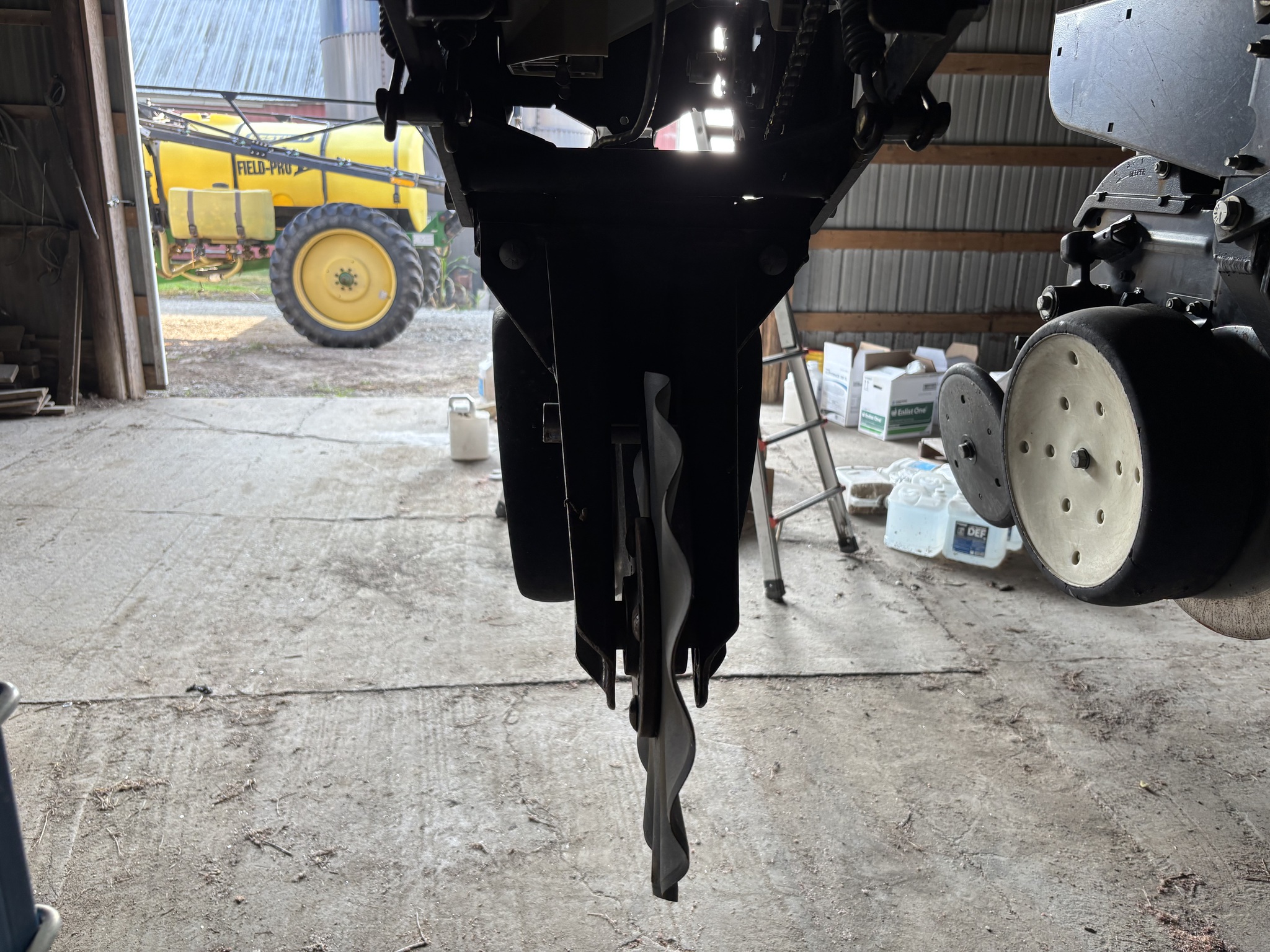 2013 Kinze 3500 Image 6