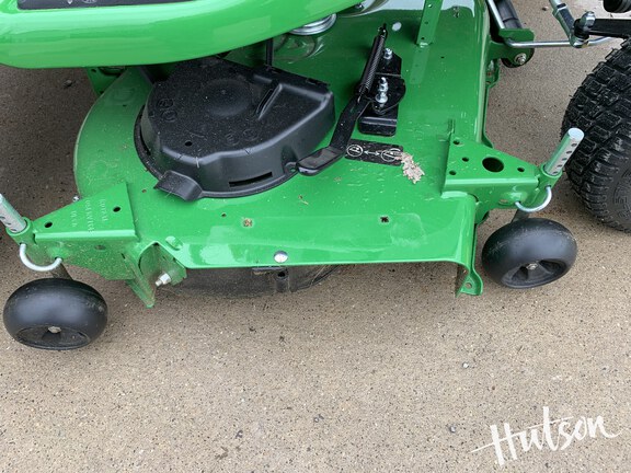 Photo of 2025 John Deere X394