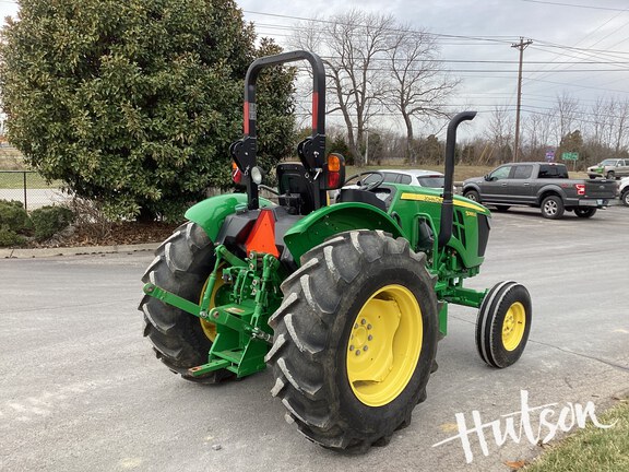Photo of 2022 John Deere 5065E