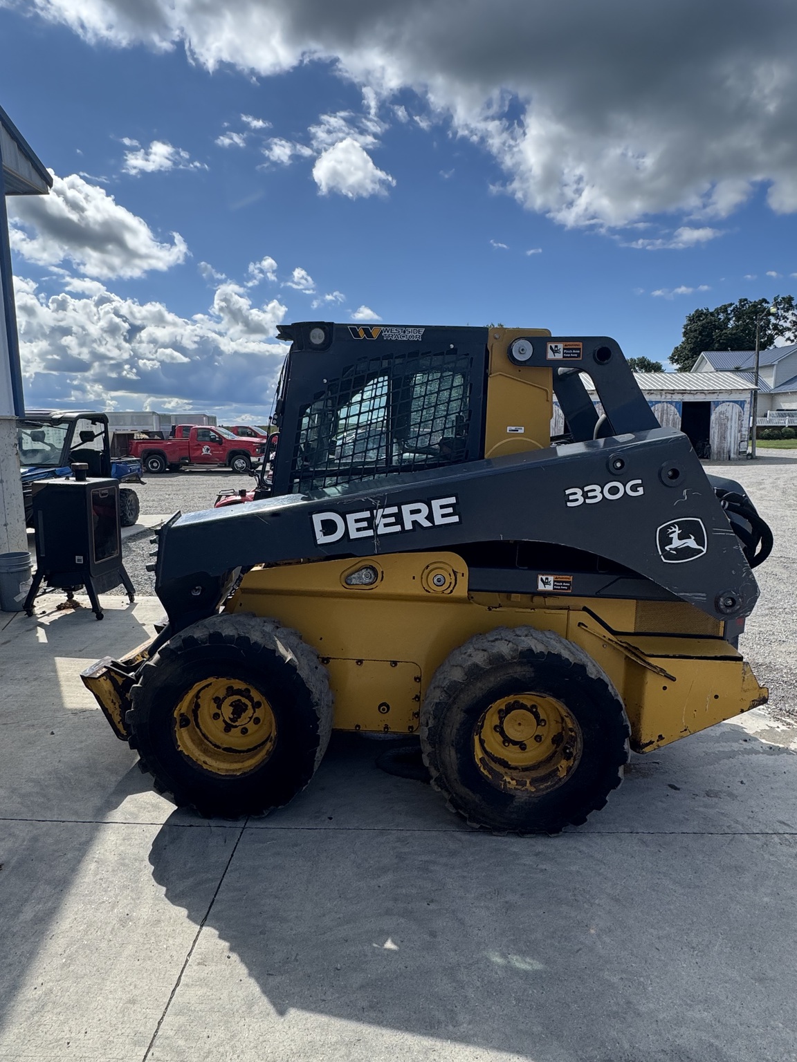 2018 John Deere 330G Image 5