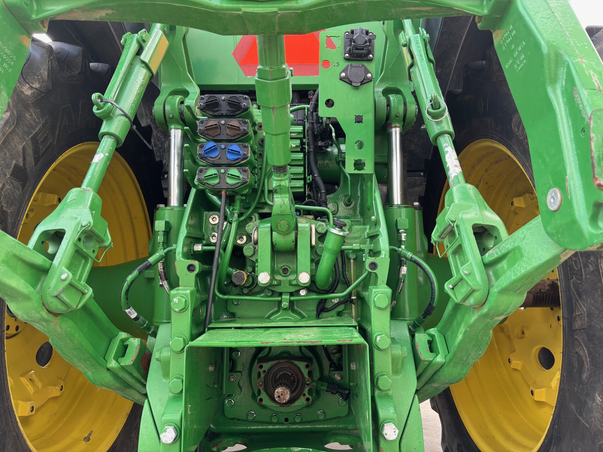 2021 John Deere 8R 230 Image 7